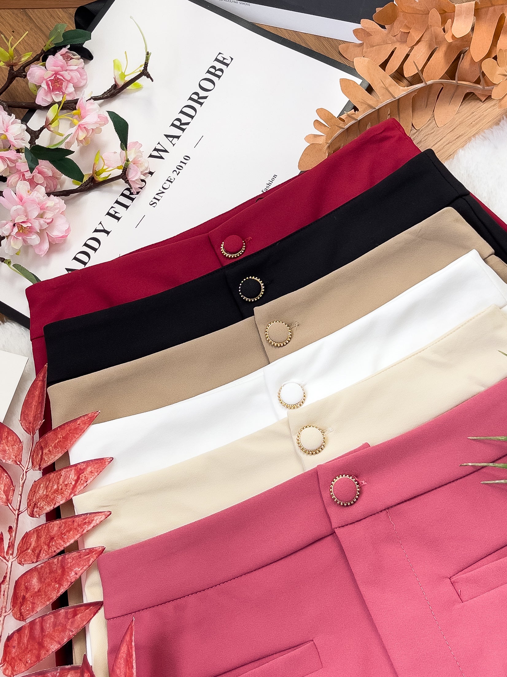 【S2062】🧧 宠粉福利回馈 🧧  独家爆款高品质四面弹高腰短裤，有口袋 ❤️❤️ 【D-R3-C1】