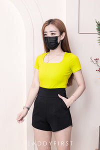 【S3356】 🧧 宠粉福利回馈 🧧 *版型推荐 * LFW独家爆款高品质版型绝美高腰显瘦高腰西装百搭短裤，有口袋 #内层有里布 #百搭必备 🔥🔥 【C-R3-C3】