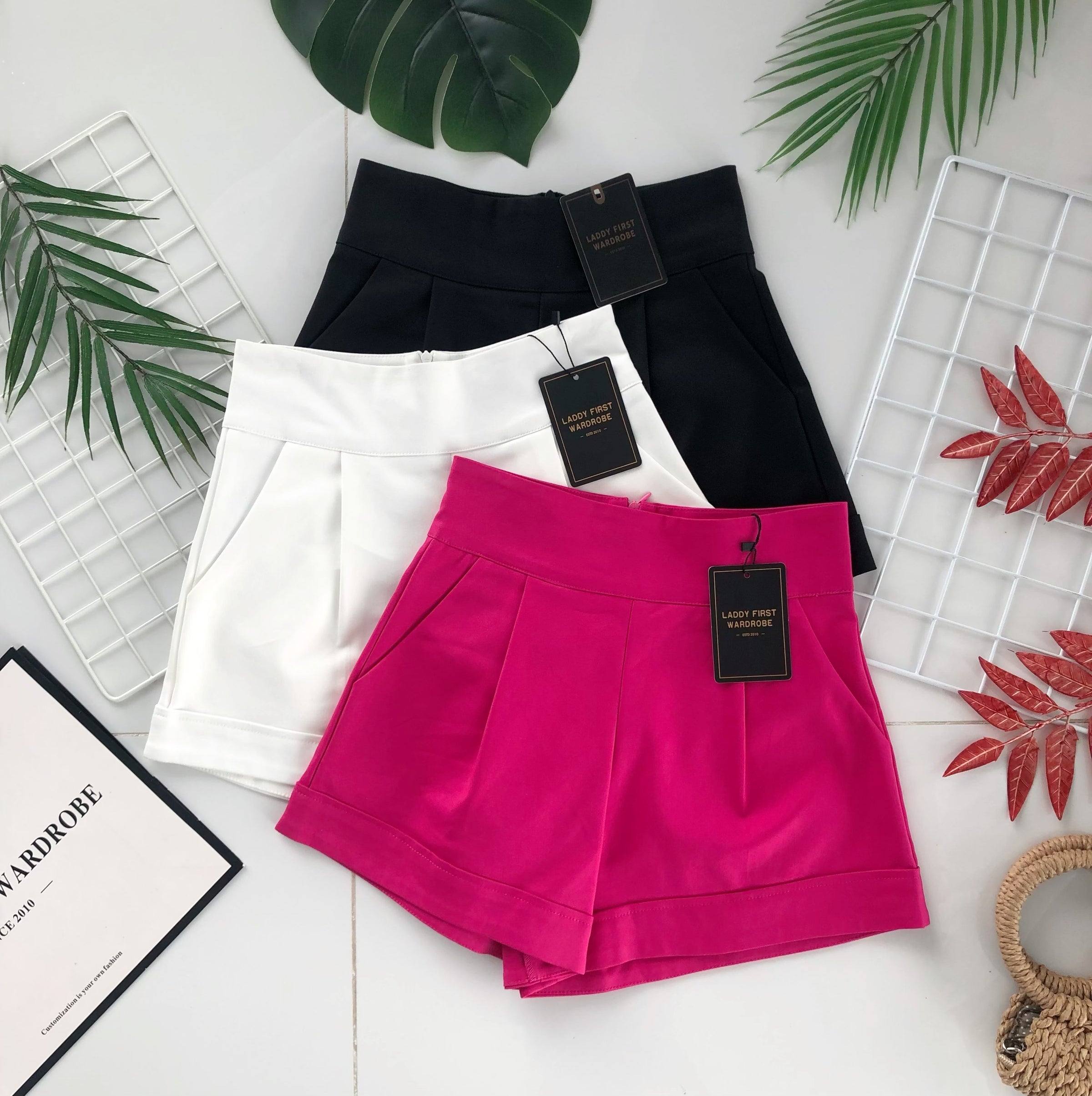 【S6422】✨独家爆单王✨ 独家定制款高品质简约日常西装万能高腰阔腿百搭短裤，有口袋 后中拉链 ❤️❤️ 【D-R1-C4】