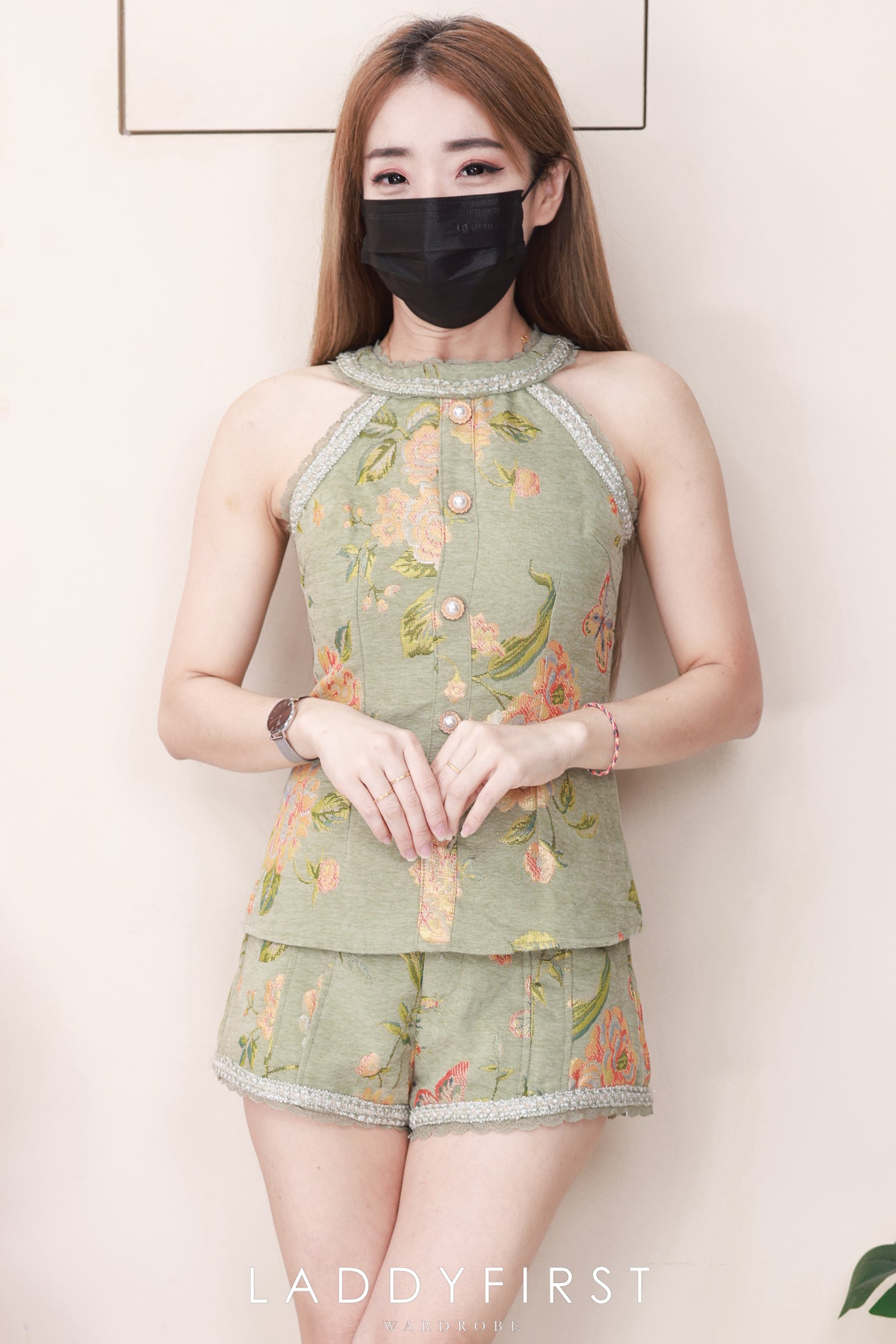 【SS3494】🧧 宠粉福利回馈 🧧 【LFW独家小圆饼】高品质两件式雪尼尔棉质CUT IN提花套装 无袖CUT IN收腰设计上衣➕高腰短裤，有口袋 ❤️❤️