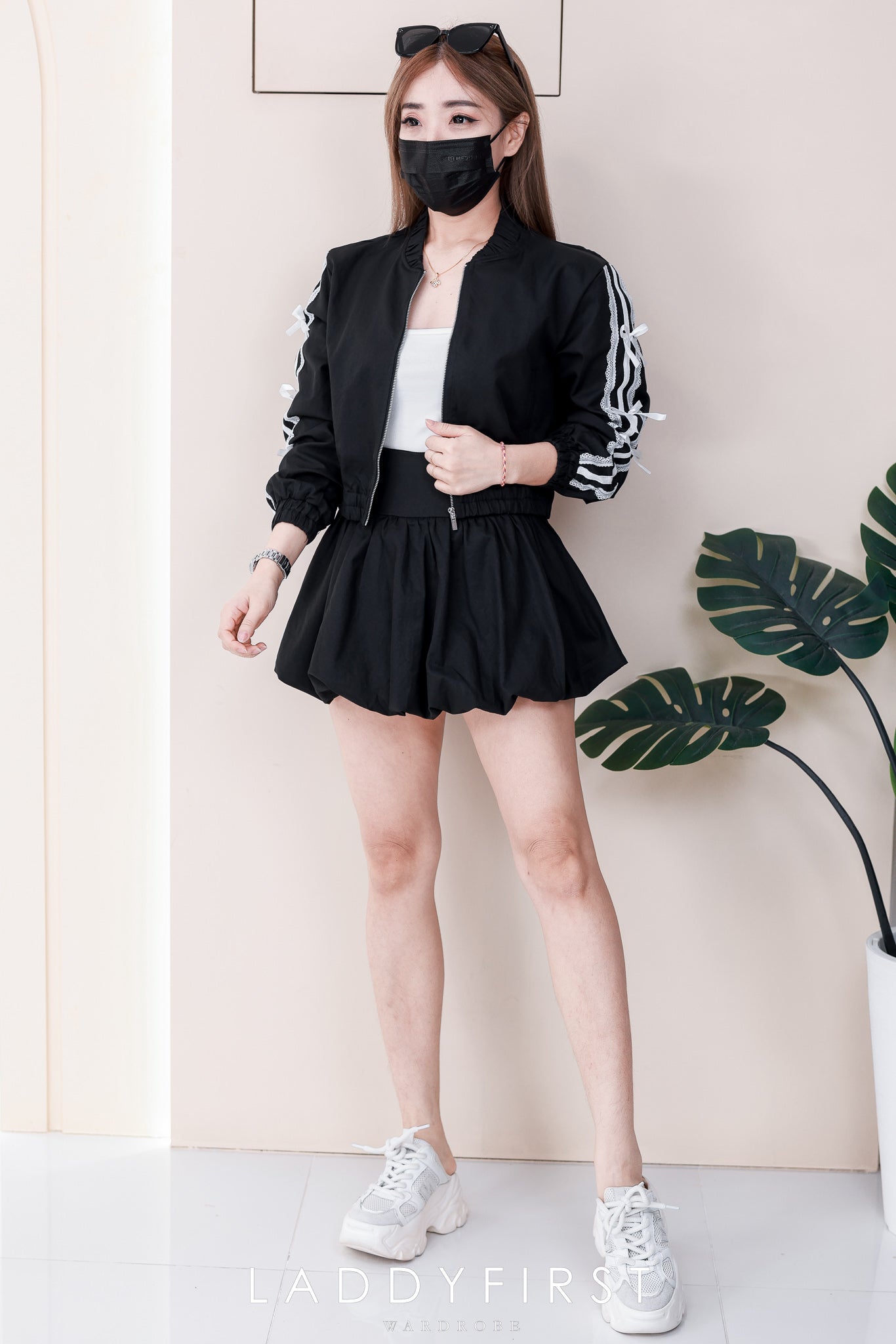 【SS110984】【补厂家现货⚡⚡】高品质两件式拉线设计休闲套装 宽松长袖外套➕ 前后裙内层有里裤高腰百搭花苞裤裙❤️❤️