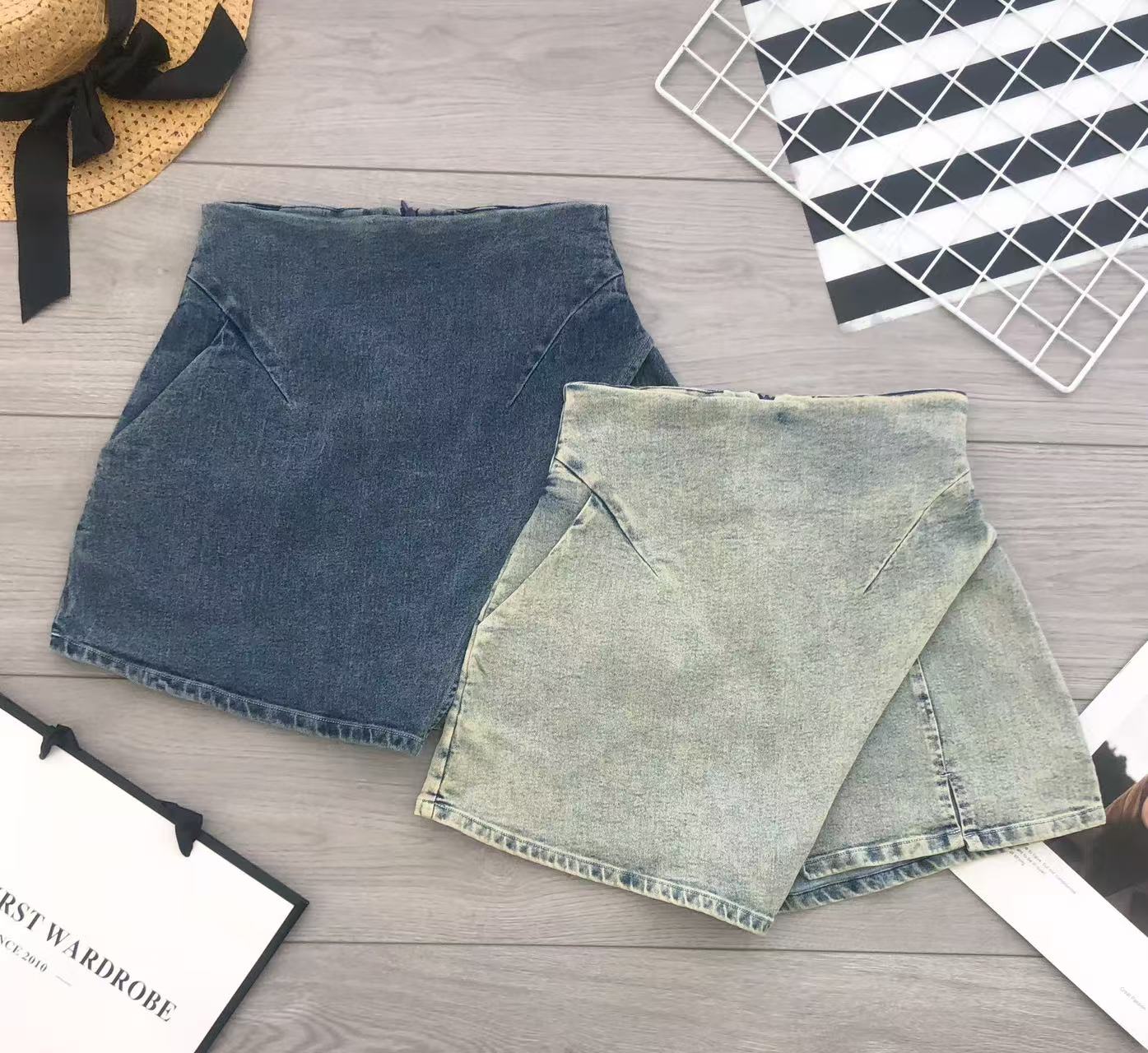 【S2460】高品质COTTON JEANS牛仔弹力前裙后裤简约百搭高腰裤裙，有口袋 ❤️❤️