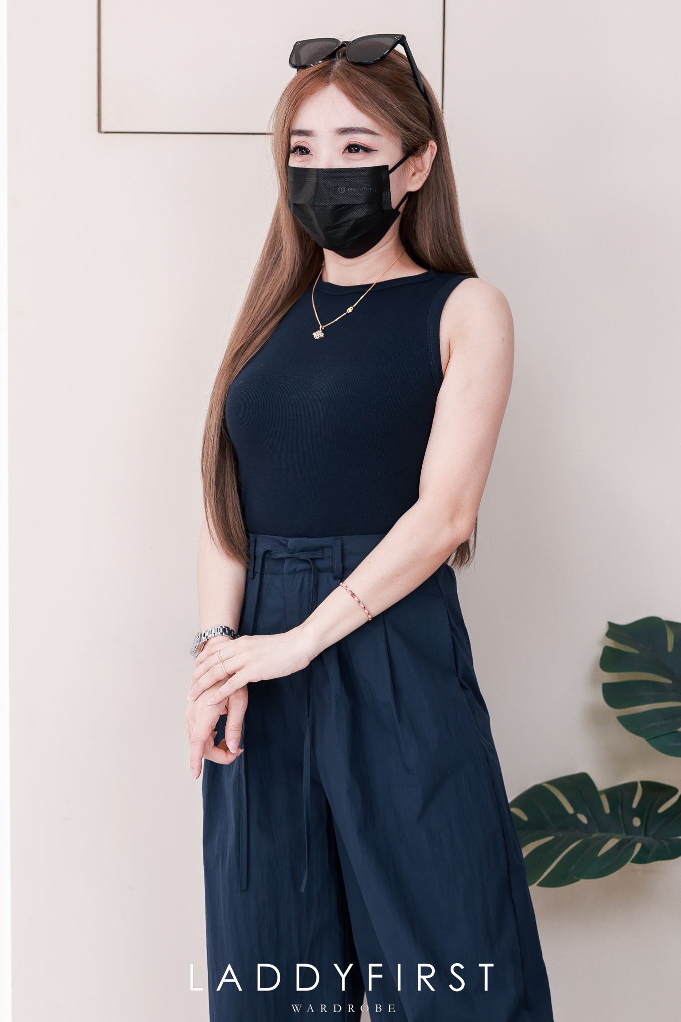 【SS8005】高品质两件式韩式气质休闲套装 螺纹弹力无袖百搭上衣➕气质阔脚高腰百搭长裤，有口袋 ❤️❤️
