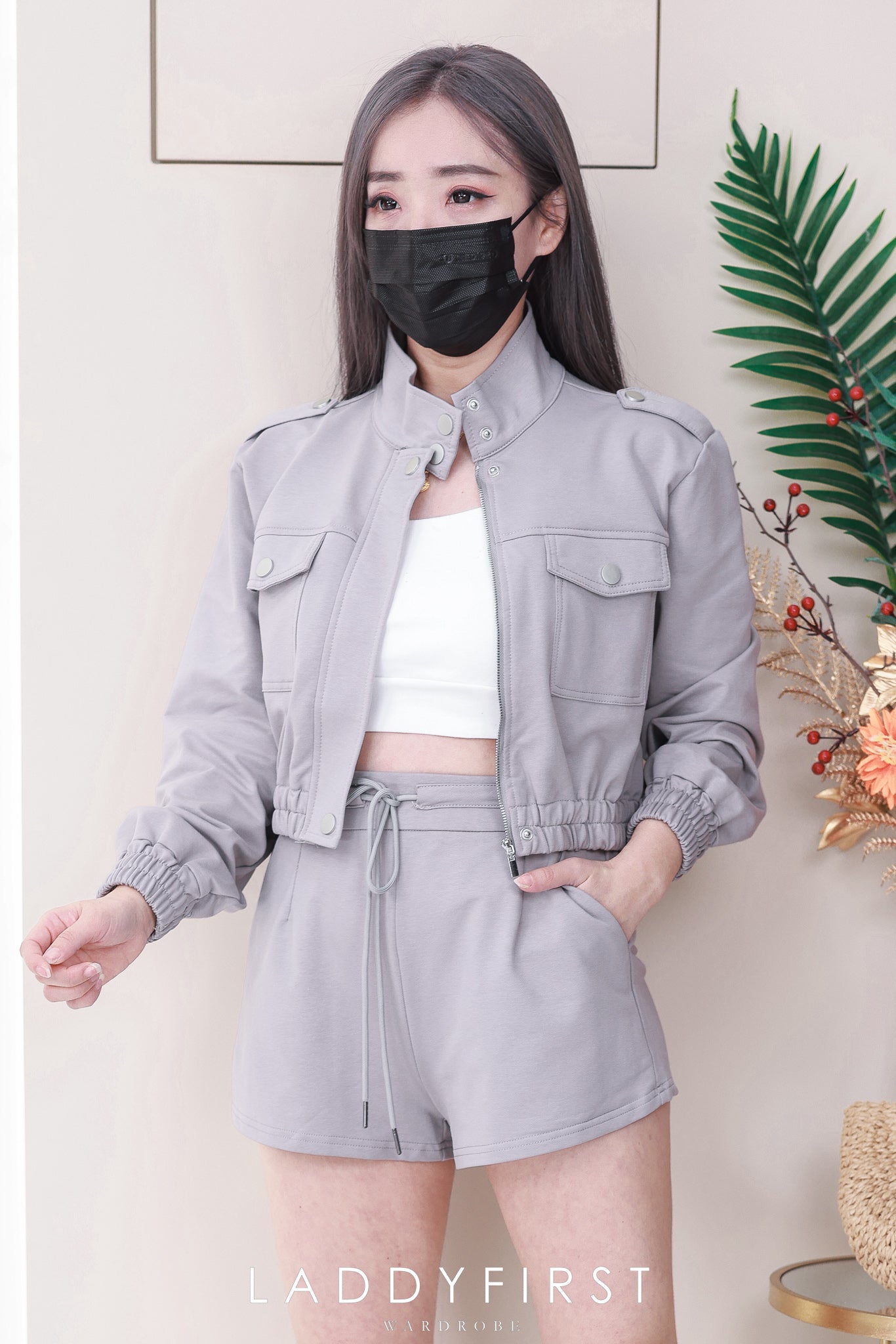 【SS3514】【LFW独家小圆饼】高品质两件式卫衣棉时尚气质休闲百搭套装 翻领长袖上衣/外套➕松紧腰休闲高腰百搭短裤，有口袋 ❤️❤️