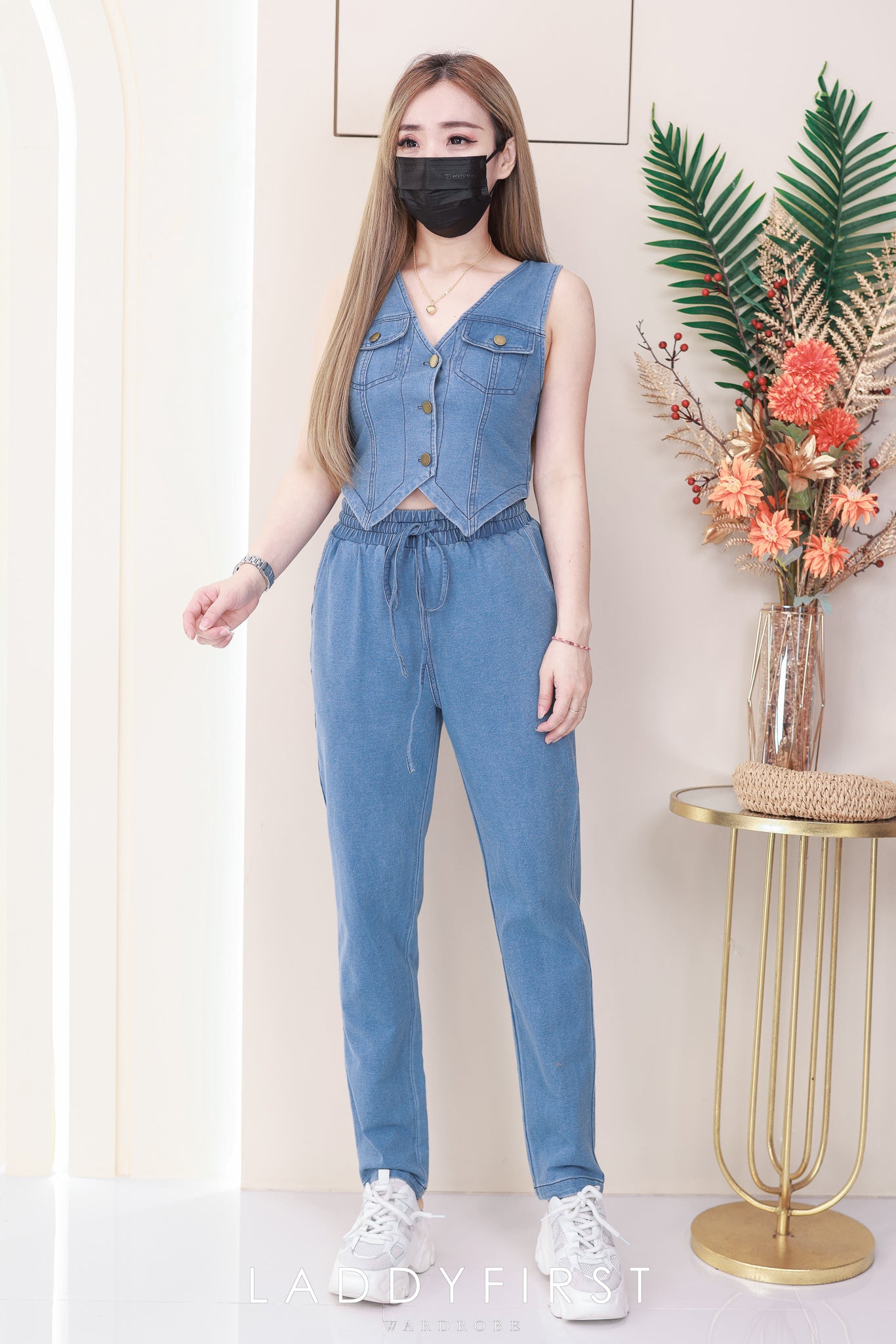 【SS41137】高品质两件式韩版马甲式COTTON JEANS牛仔套装  马甲式牛仔上衣/外套➕牛仔松紧腰高腰百搭长裤，有口袋 ❤️❤️