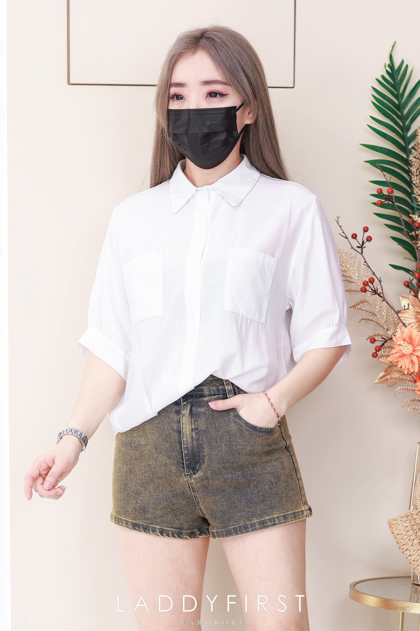 【S3520】LFW独家爆款高品质牛仔COTTON JEANS日常简约休闲百搭牛仔高腰短裤，有口袋 ❤️❤️ 【D-R3-C1】