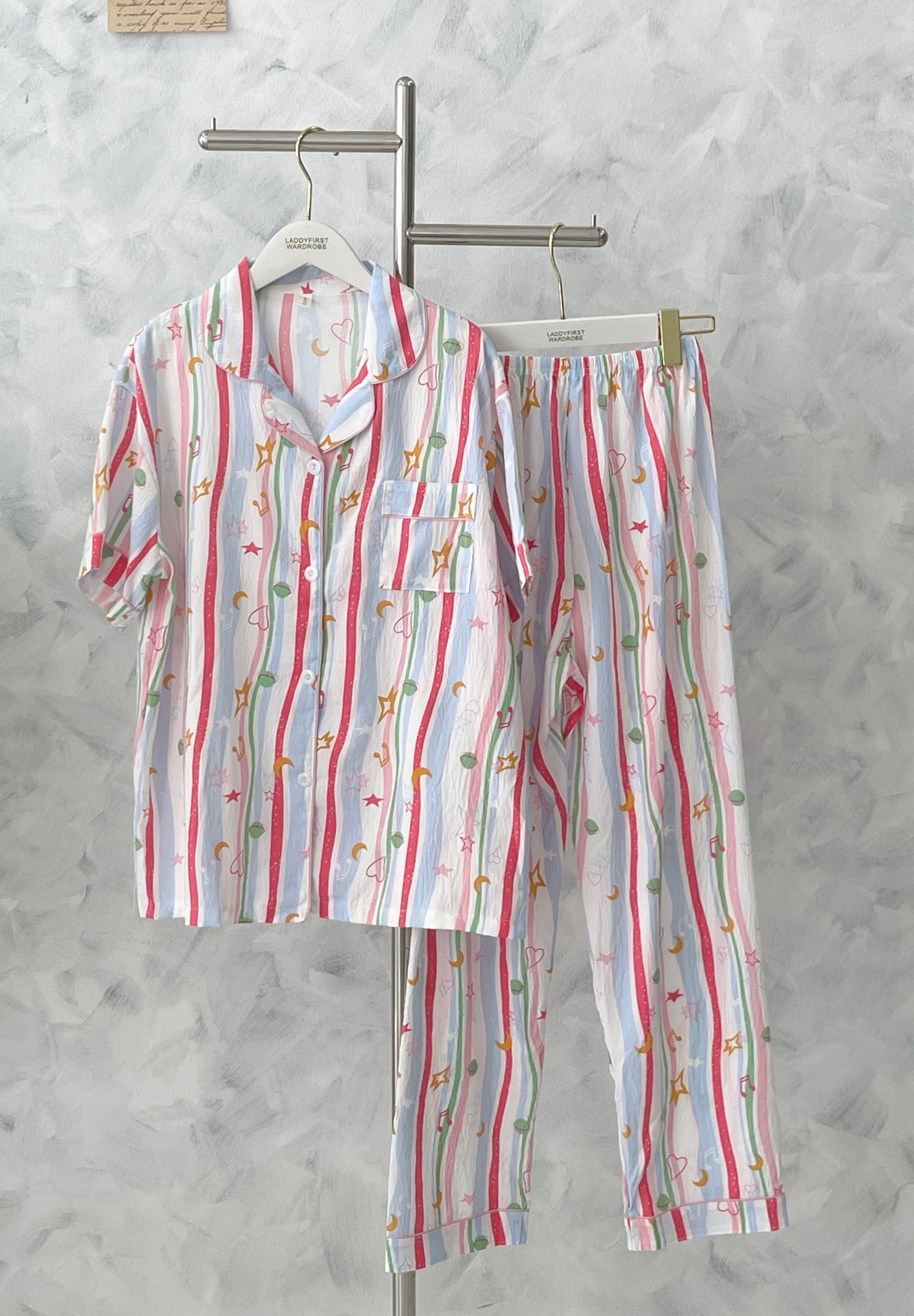 【SW466】高品质可爱甜美线条🎵三件套家居睡衣套装 上衣➕短裤➕长裤❤️❤️