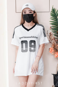 【T14260 / 9062】高品质V领09字母拉线设计纯棉OVERSIZED 上衣 ❤❤ 【B-R2-C4】