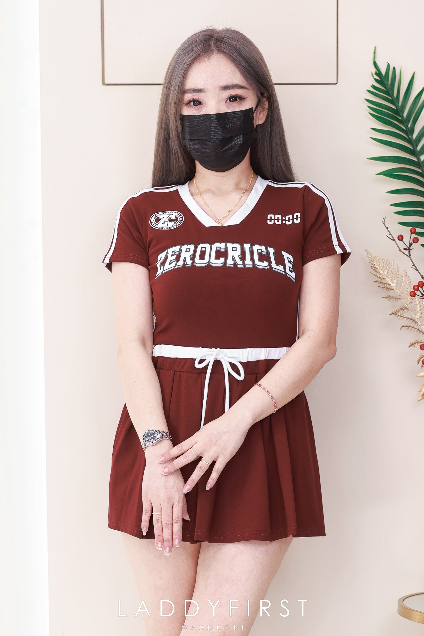 【SS823233】高品质两件式纯棉运动风休闲套装 V领字母短袖上衣➕松紧腰前裙后裤高腰百搭裤裙，有口袋 ❤️❤️