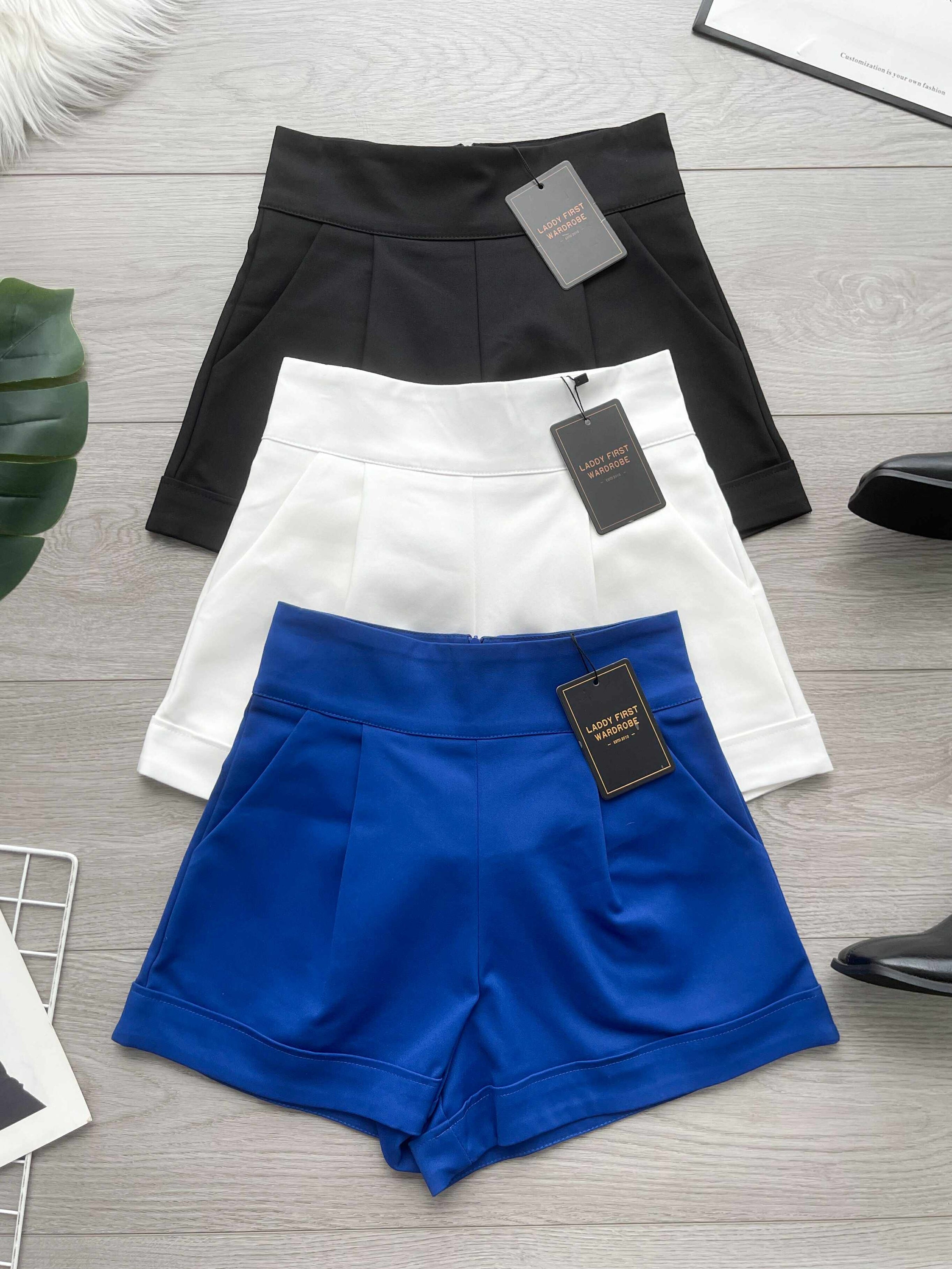 【S6422】✨独家爆单王✨ 独家定制款高品质简约日常西装万能高腰阔腿百搭短裤，有口袋 后中拉链 ❤️❤️ 【D-R1-C4】