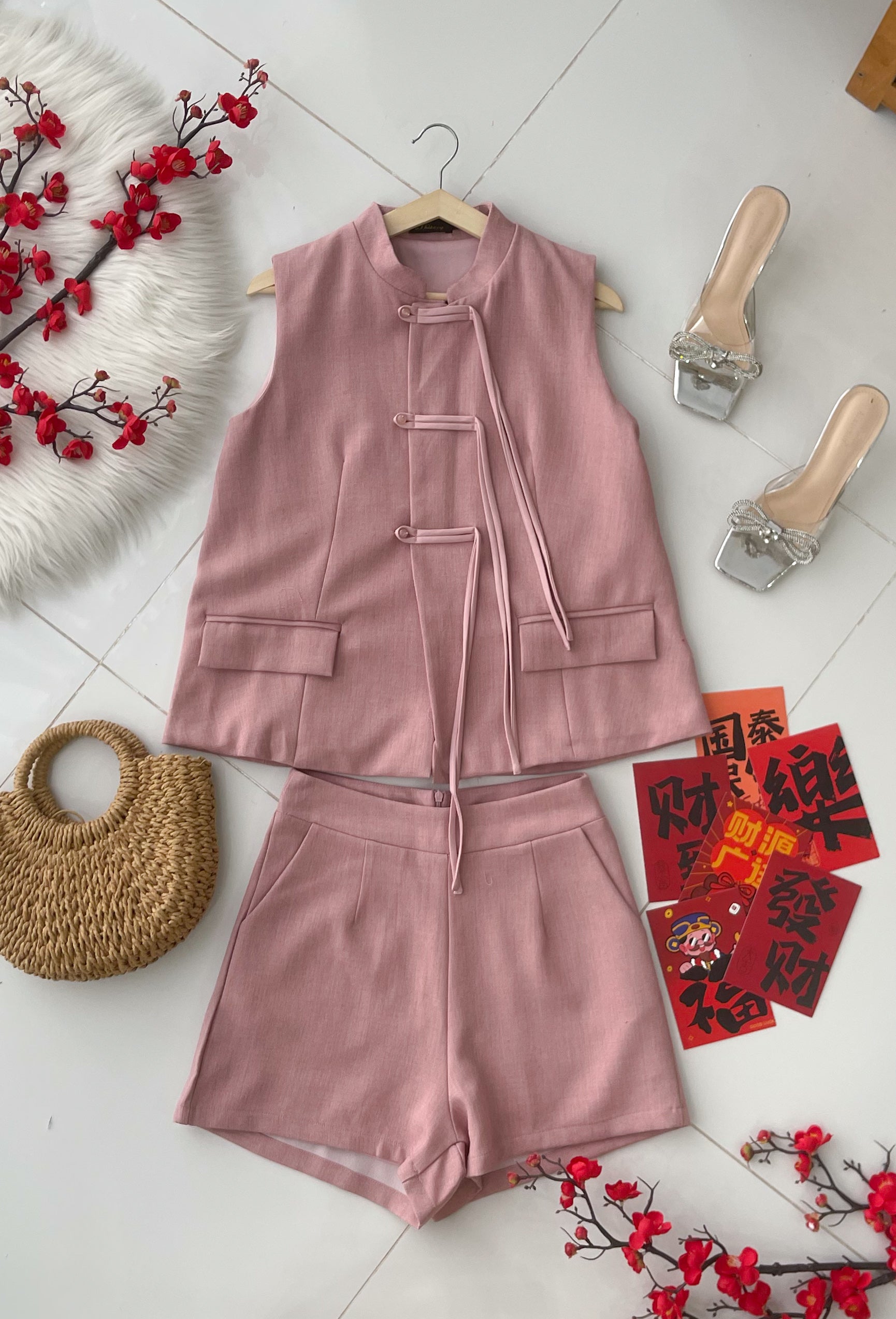 【SS23530】高品质两件式新中式国风马甲式旗袍套装 马甲式宽松版旗袍上衣➕西装高腰百搭短裤，有口袋 ❤️❤️