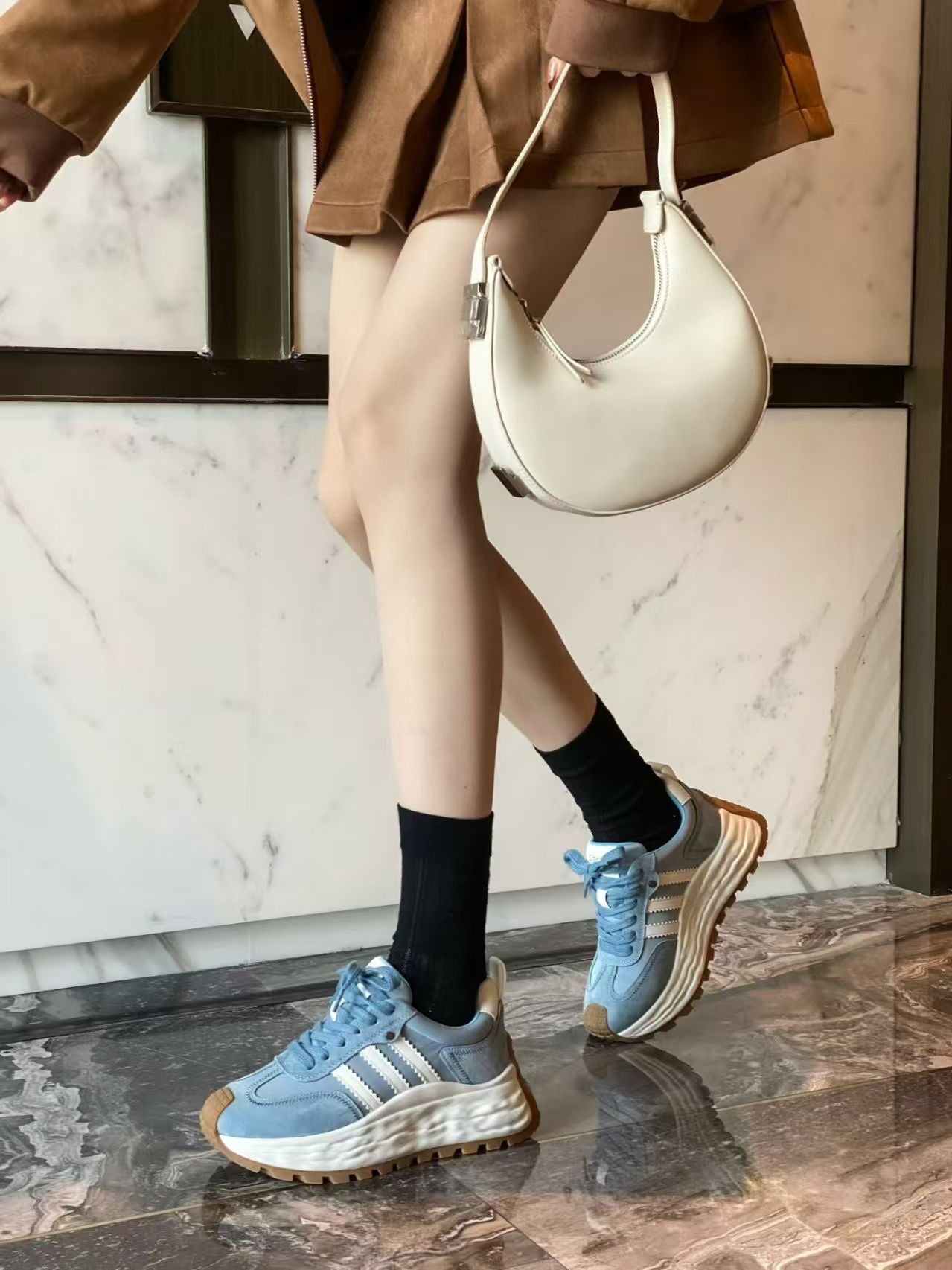 【R5577-1】🔅精选预售款🔅 高质量经典款松糕厚底阿甘鞋子 ❤️