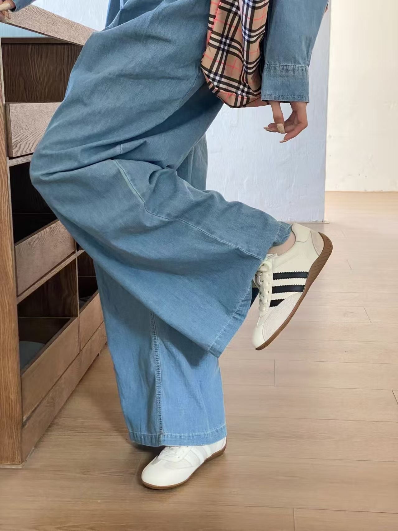 【R9135-3】🔅精选预售款🔅 高质量韩系街头风复古真皮经典三条杠阿甘鞋子 ❤️