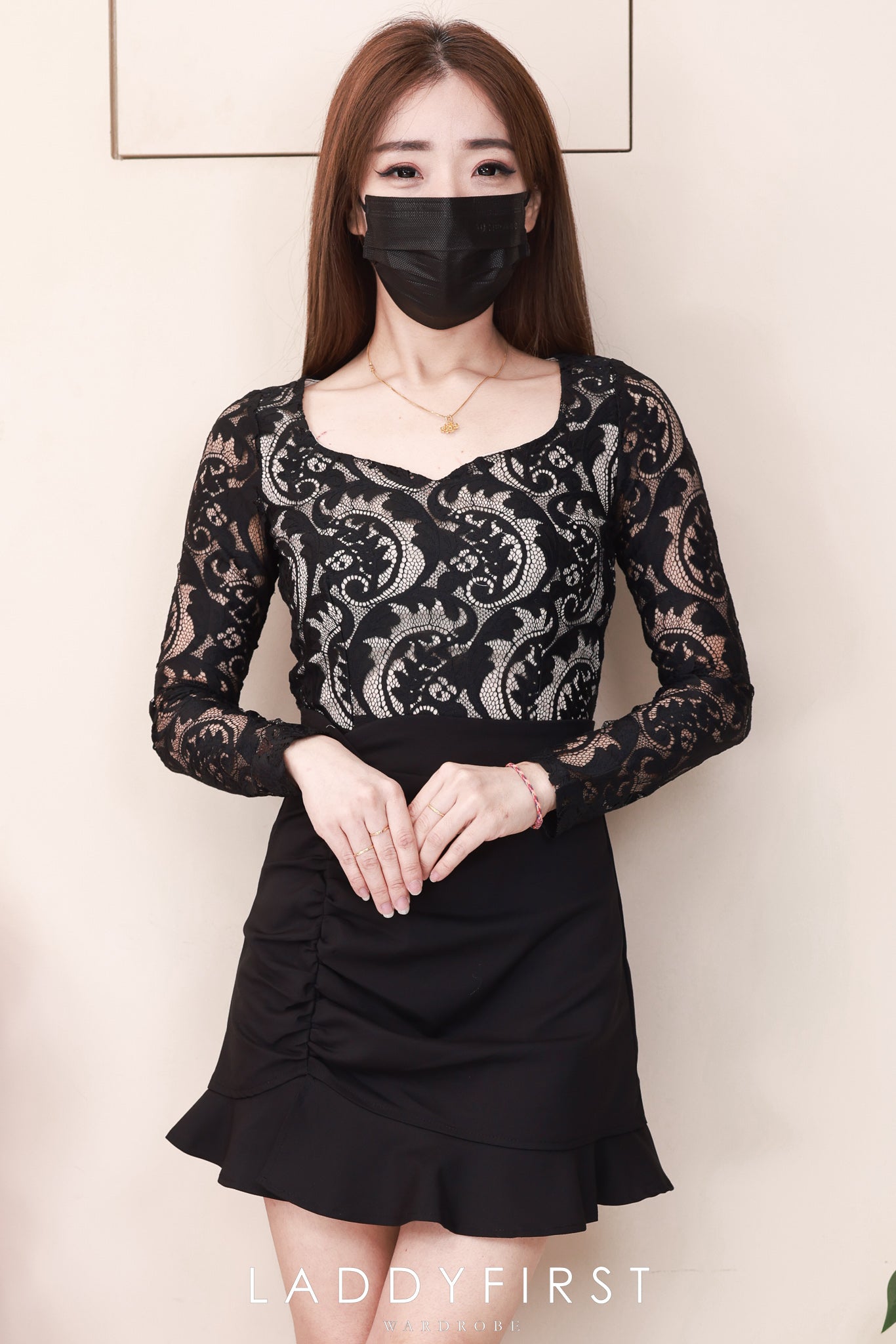 【SS8228371】LFW独家小圆饼两件式时装套装 名媛长袖蕾丝上衣➕皱褶荷叶边西装裙子，内层里布短裤【D-R3-C1】