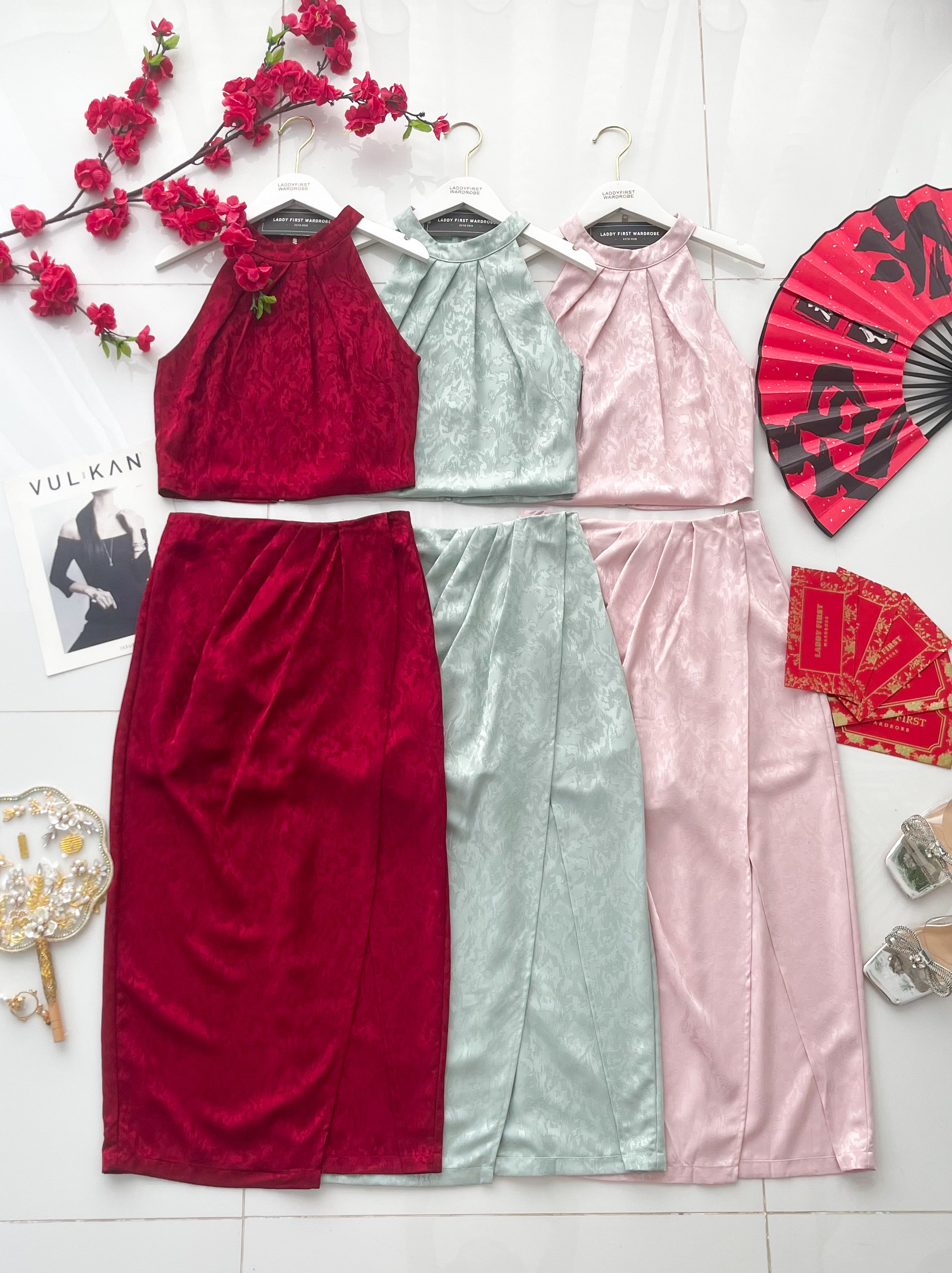 【SS16960】高品质两件式高级感新中式缎面旗袍套装 CUT IN无袖旗袍上衣➕开叉边设计高腰裙子 ❤️❤️8