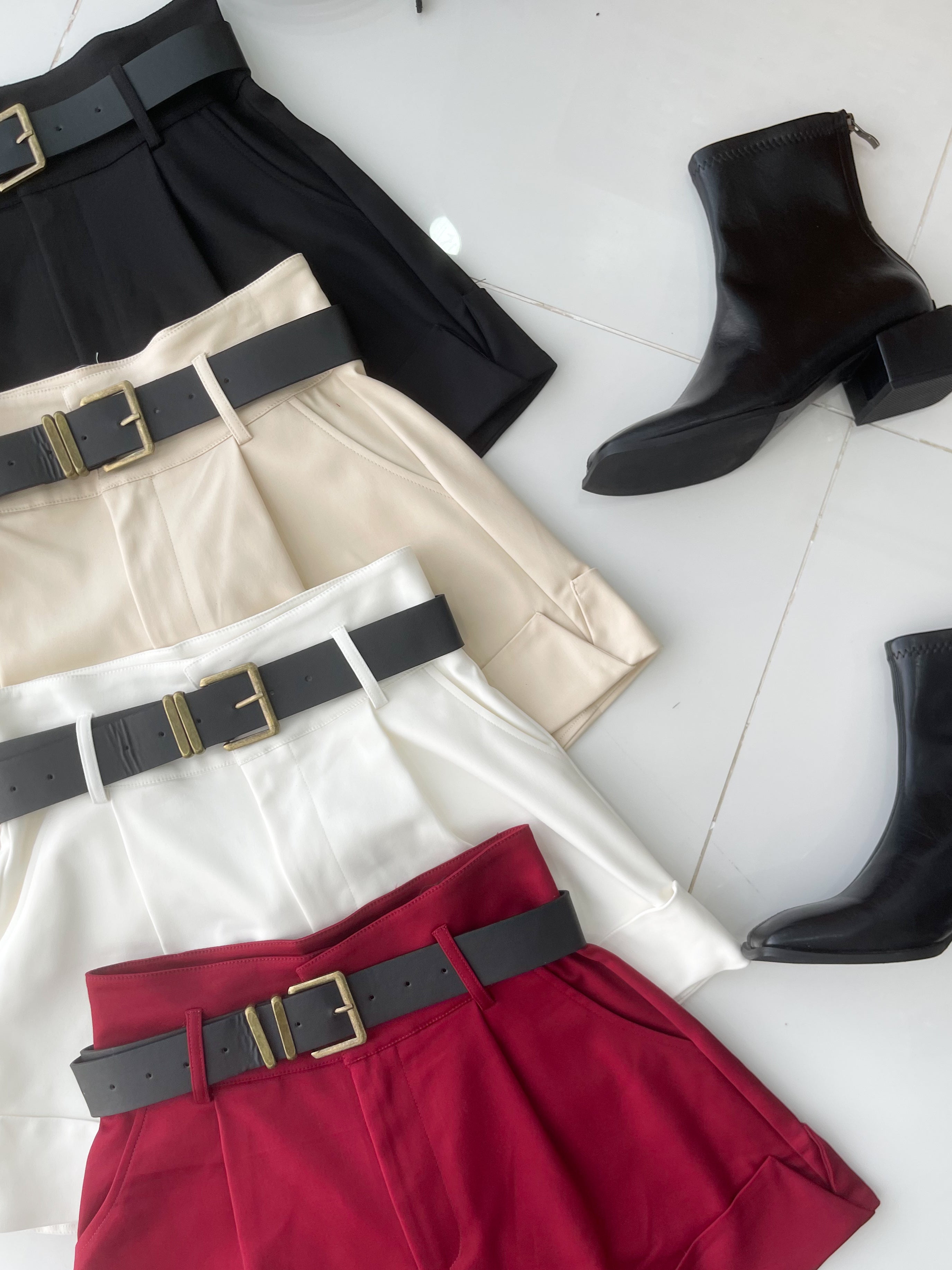 【S1919】高品质简约时尚厚实西装高腰显瘦百搭短裤，附送腰带，有口袋 ❤️❤️