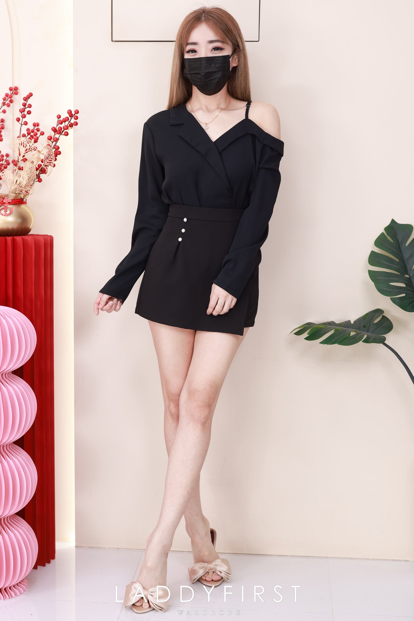 【SS98736】高品质两件式时尚韩版西装套装 单边露肩宽松长袖上衣➕前裙后裤西装高腰百搭裤裙，有口袋 ❤️❤️