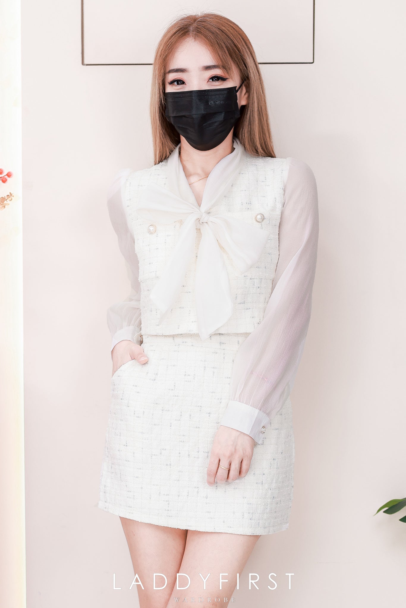 【SS21801 / 37653】高品质两件式轻奢名媛款小香风套装 小香风拼接雪纺长袖上衣➕小香风高腰裙子，内层有里布短裤，有口袋 ❤️❤️