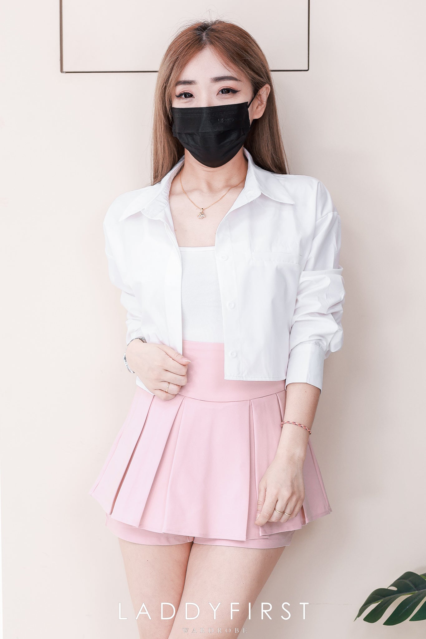 【T82656】【补厂家现货⚡⚡】高品质爆款宽松短版简约衬衫百搭长袖上衣 / 外套 ❤❤