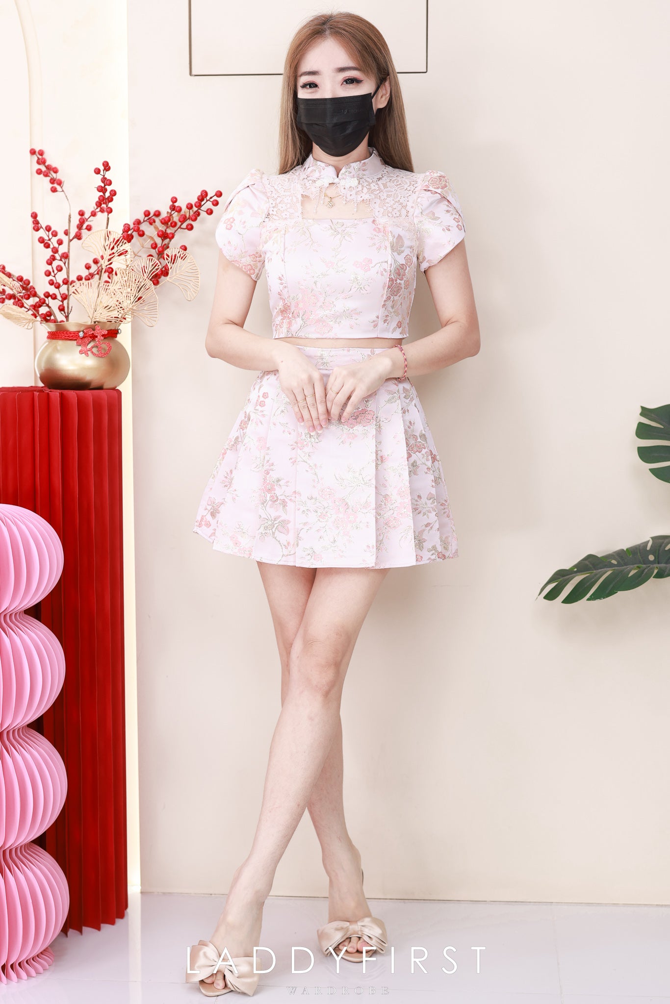 【SS21581 / 37123】高品质两件式新中式提花旗袍套装 泡泡袖提花旗袍上衣➕提花百褶高腰裙子，内层有里布短裤 ❤️❤️