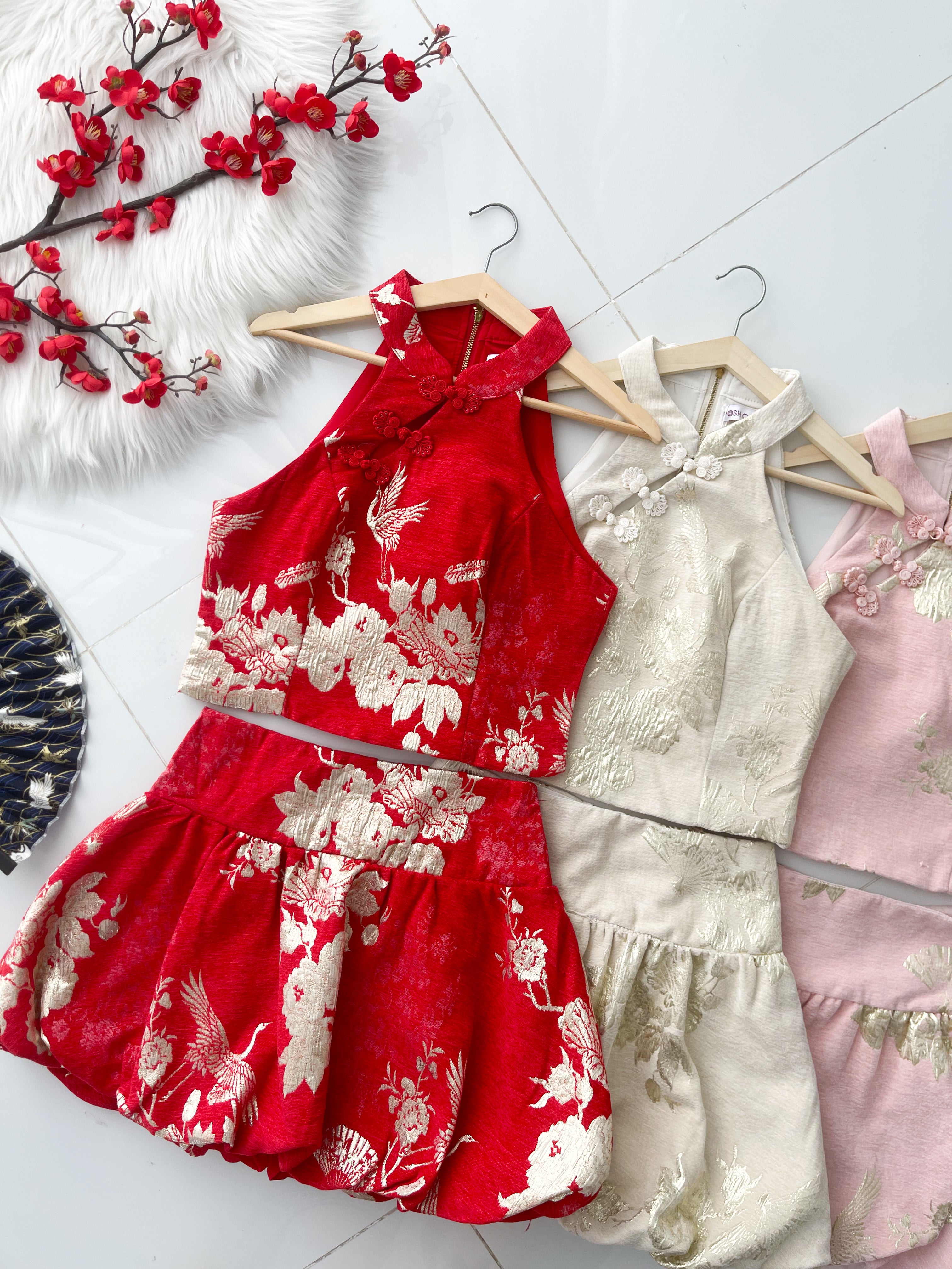 【SS21773 / 37629】高品质两件式高档气质CUT IN新中式提花旗袍套装 CUT IN提花旗袍上衣➕花苞高腰裙子，内层有里布短裤 ❤️❤️【A-R1-C2】