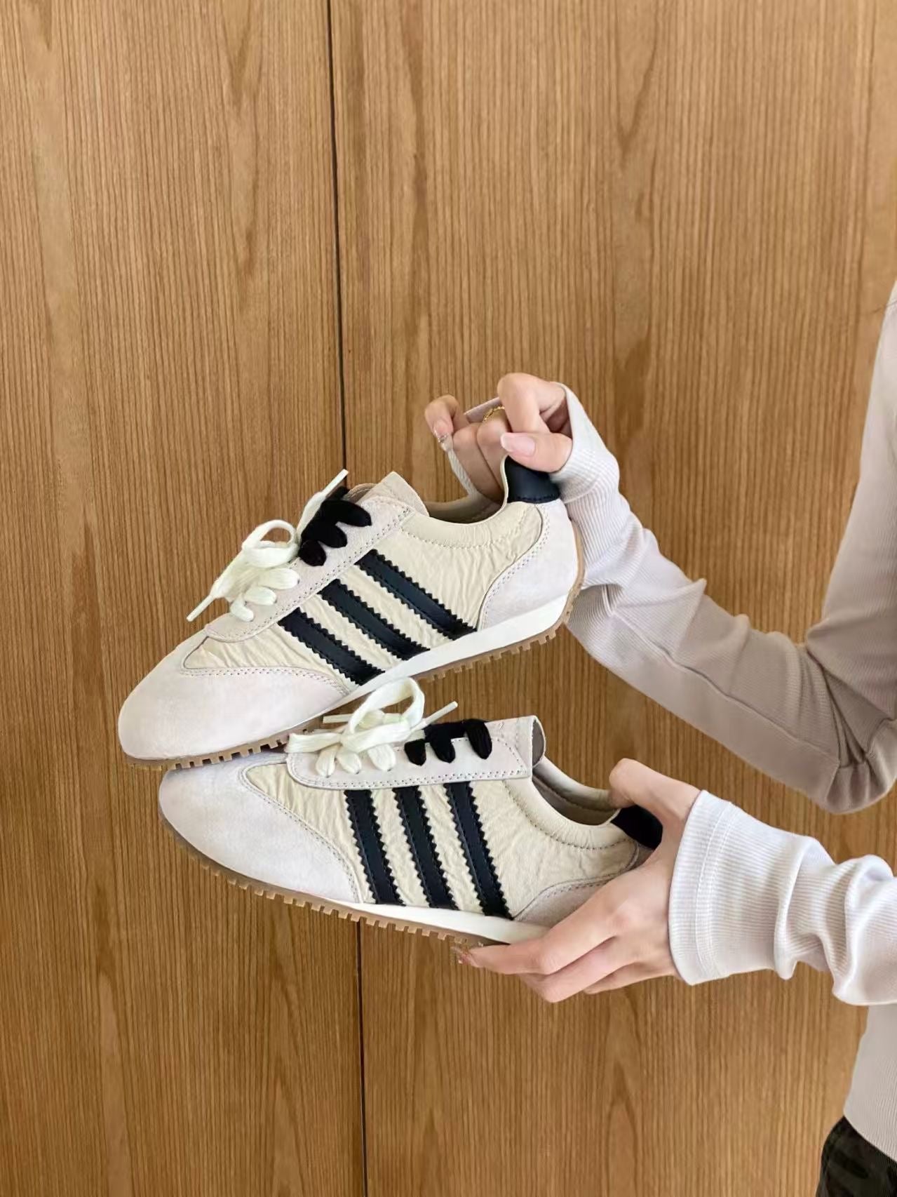 【RX1213-3】🔅精选预售款🔅 高质量韩系芒果头内增三条杠德训鞋子 ❤️