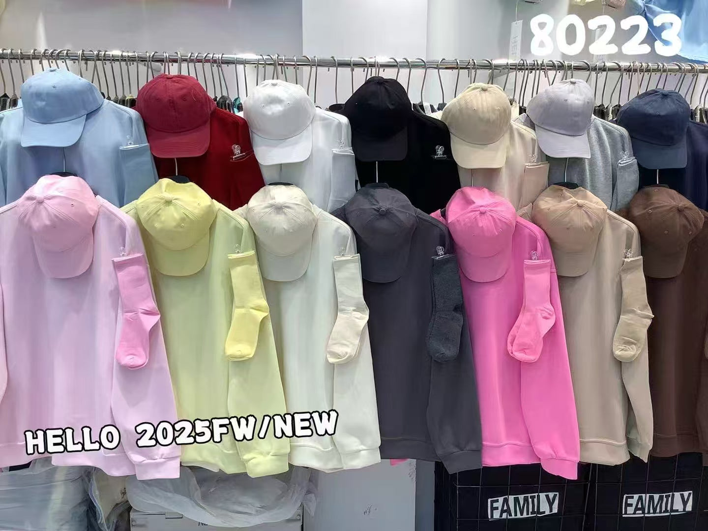 【O80223】高品质三件套男女同款厚实卫衣棉Oversized 潮流时尚长袖上衣 ❤️❤️ 上衣👕➕帽子🧢➕袜子🧦