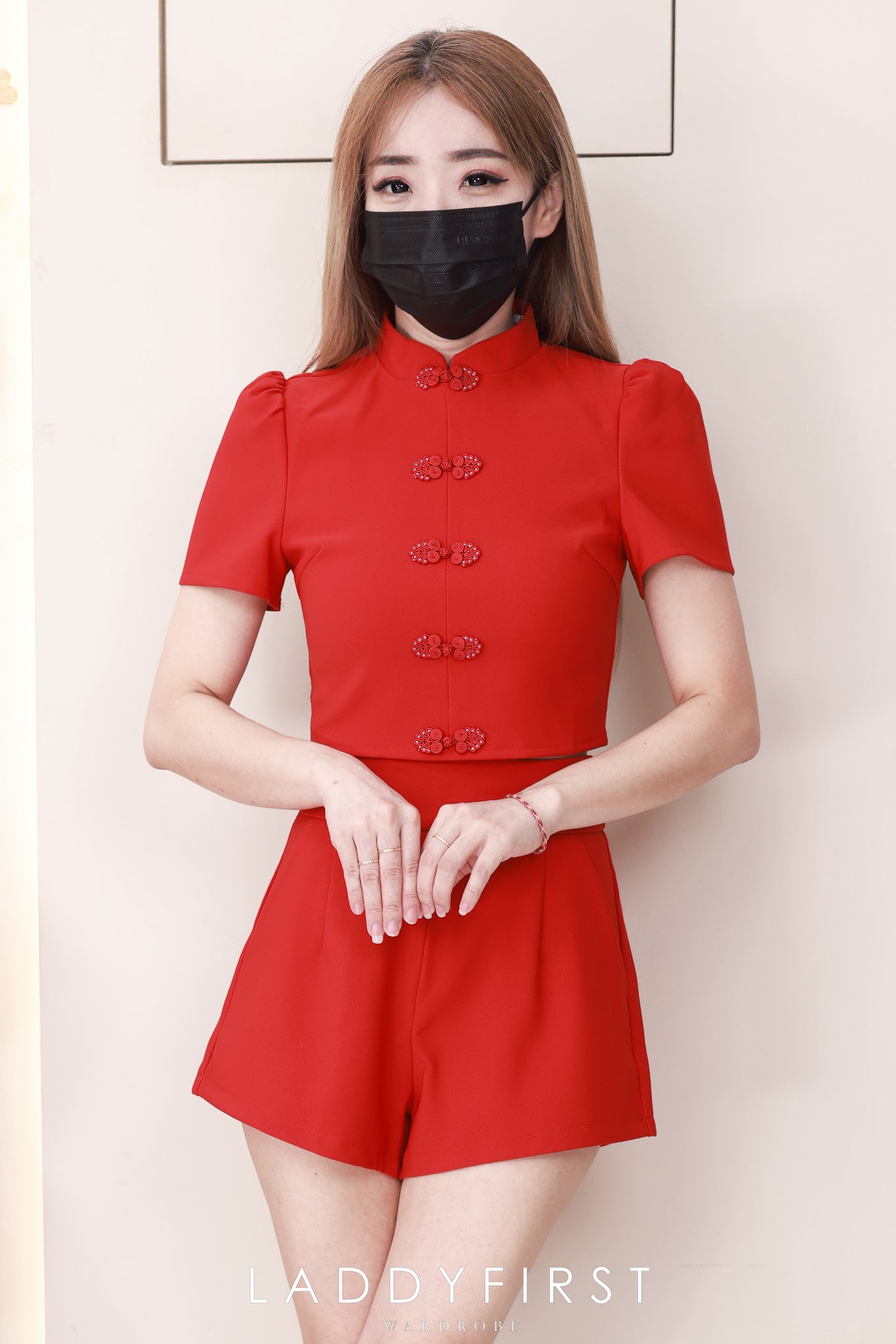 【SS3504】【LFW独家小圆饼】高品质两件式简约时尚西装四面弹唐装旗袍套装 立领盘扣短袖旗袍上衣➕西装高腰百搭短裤，有口袋 ❤️❤️