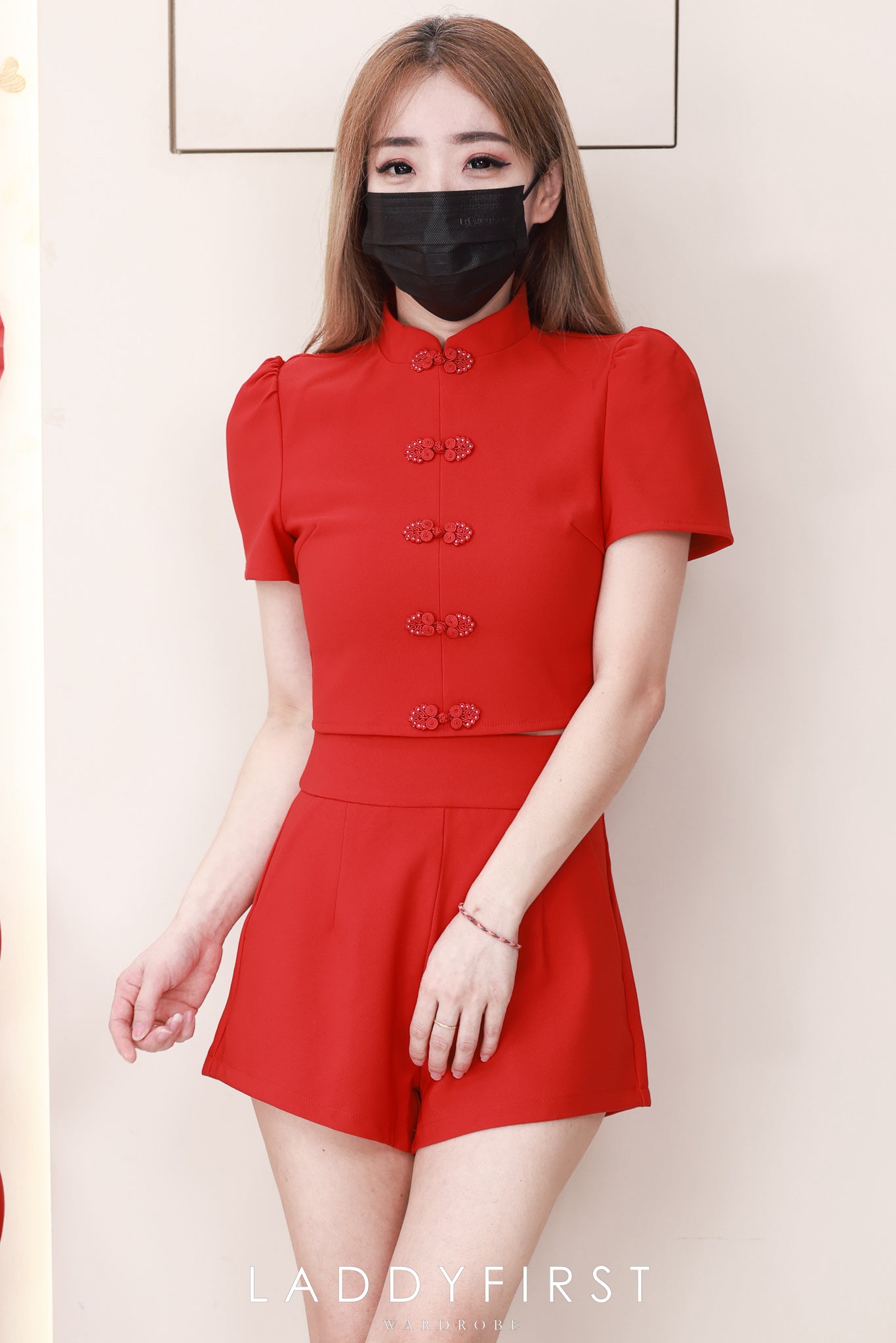 【SS3504】【LFW独家小圆饼】高品质两件式简约时尚西装四面弹唐装旗袍套装 立领盘扣短袖旗袍上衣➕西装高腰百搭短裤，有口袋 ❤️❤️