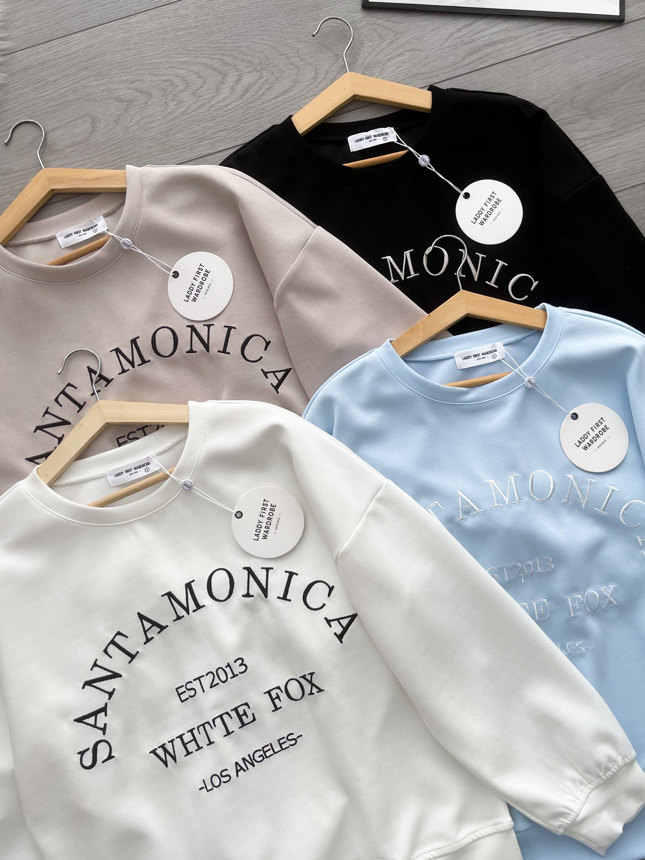 【SS3544】🌟推荐🌟【LFW独家小圆饼】高品质空气棉质宽松版简约休闲套装 宽松版刺绣字母长袖上衣➕松紧腰弹力休闲百搭短裤，有口袋 ❤️❤️