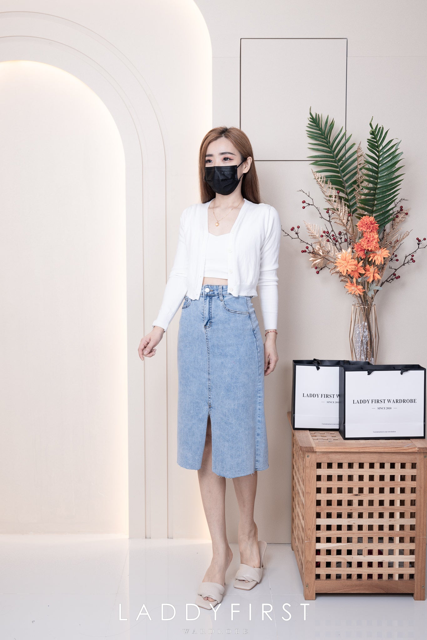 【L765】高品质COTTON JEANS牛仔弹力韩版七分高腰开叉裙子，有口袋 ❤️❤️
