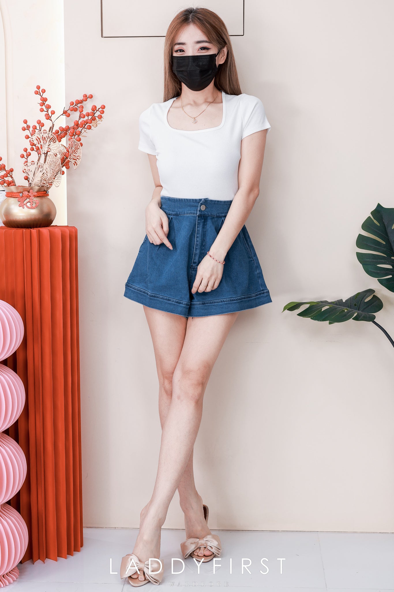 【S82544】高品质极简简约COTTON JEANS牛仔宽腿高腰百搭短裤，后腰伸缩弹力有口袋 ❤️❤️