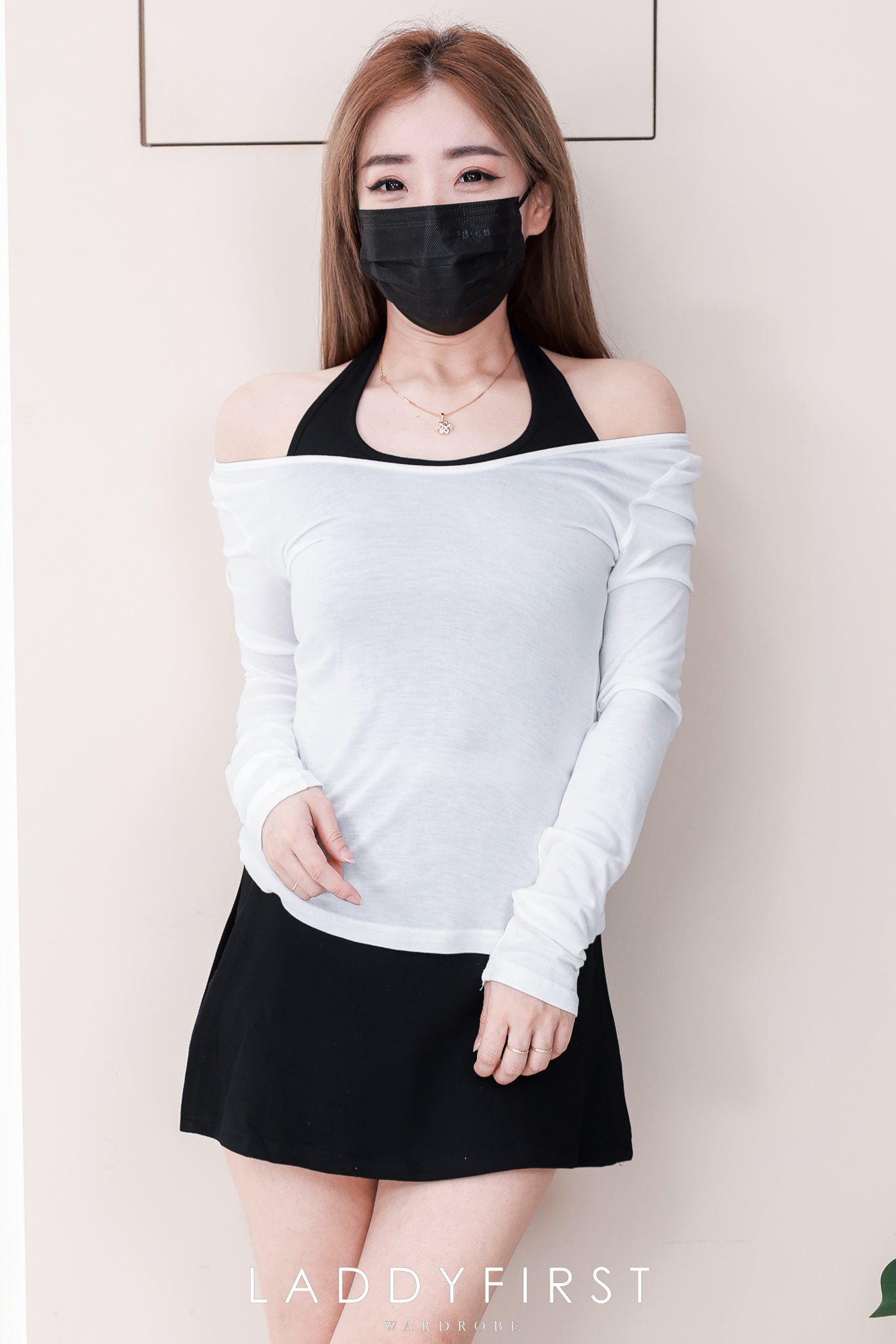 【SS88368】高品质三件套减龄学院风套装 挂脖抹胸内搭上衣➕轻薄长袖上衣➕前后裙百搭裤裙 ❤️❤️