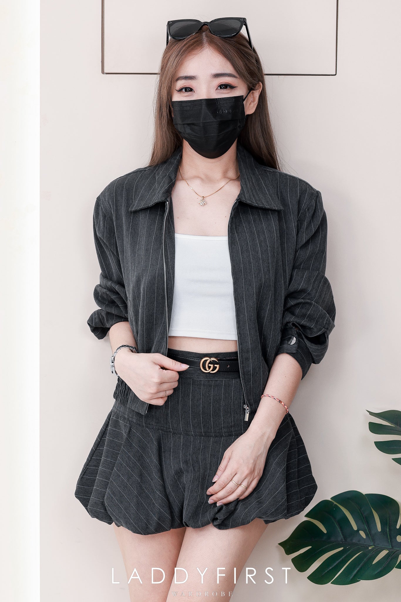 【SS110947】高品质两件式减龄时尚西装套装 宽松翻领长袖上衣外套➕西装高腰花苞裙子，内层有里布短裤 ❤️❤️