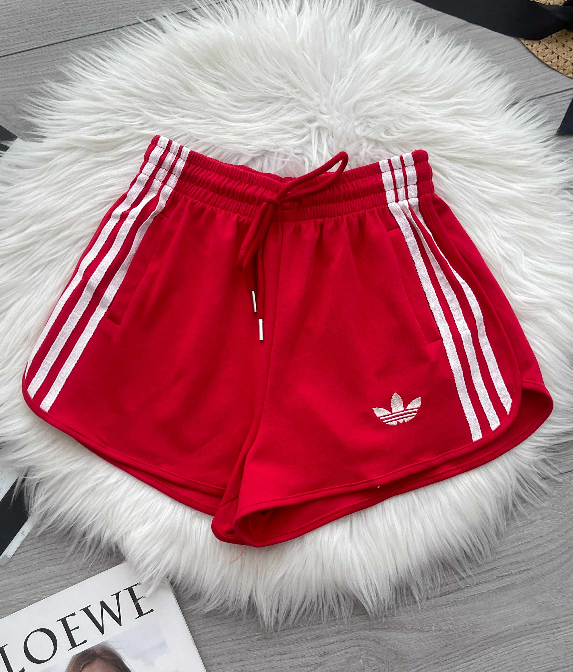 【S25079】高品质卫衣棉抽绳松紧弹力adidas刺绣休闲运动短裤，有口袋 ❤️❤️