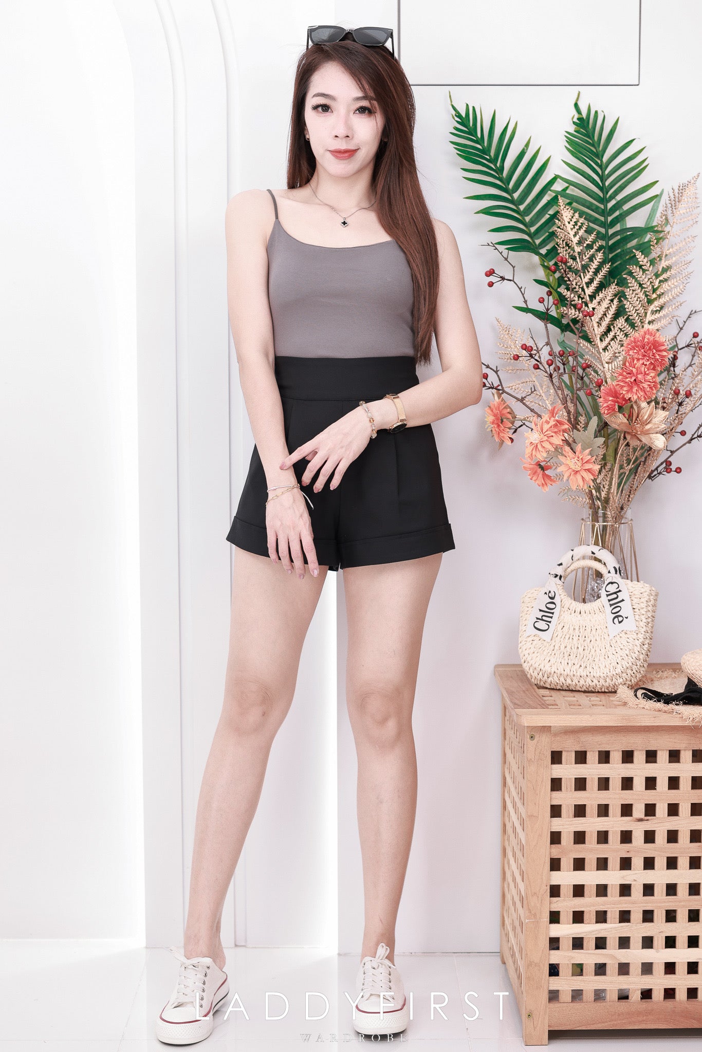 【S6422】✨独家爆单王✨ 独家定制款高品质简约日常西装万能高腰阔腿百搭短裤，有口袋 后中拉链 ❤️❤️ 【D-R1-C4】