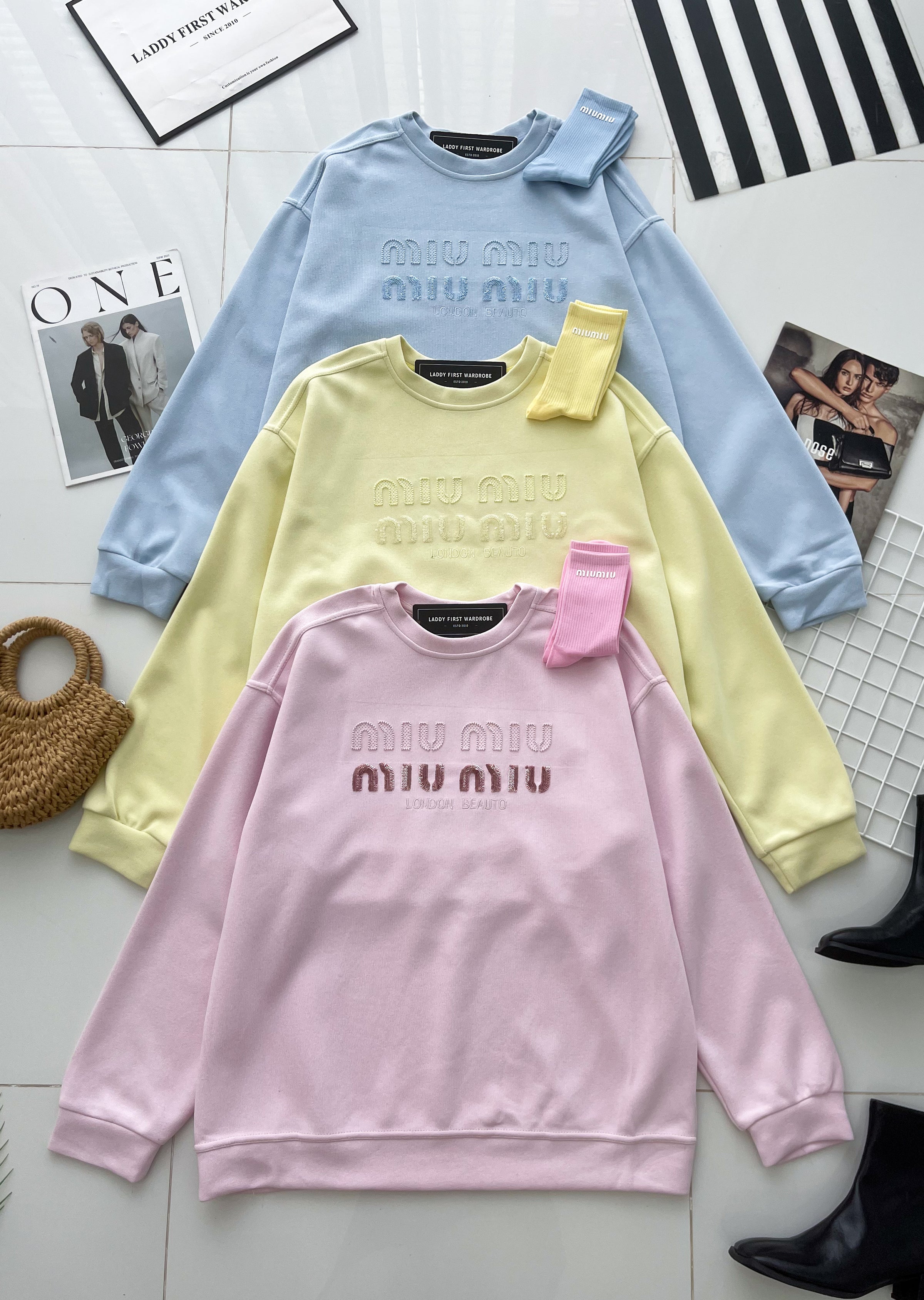 【O80221】高品质三件套男女同款厚实卫衣棉Oversized 潮流时尚长袖上衣 ❤️❤️上衣👕➕袜子🧦【A-RU10】