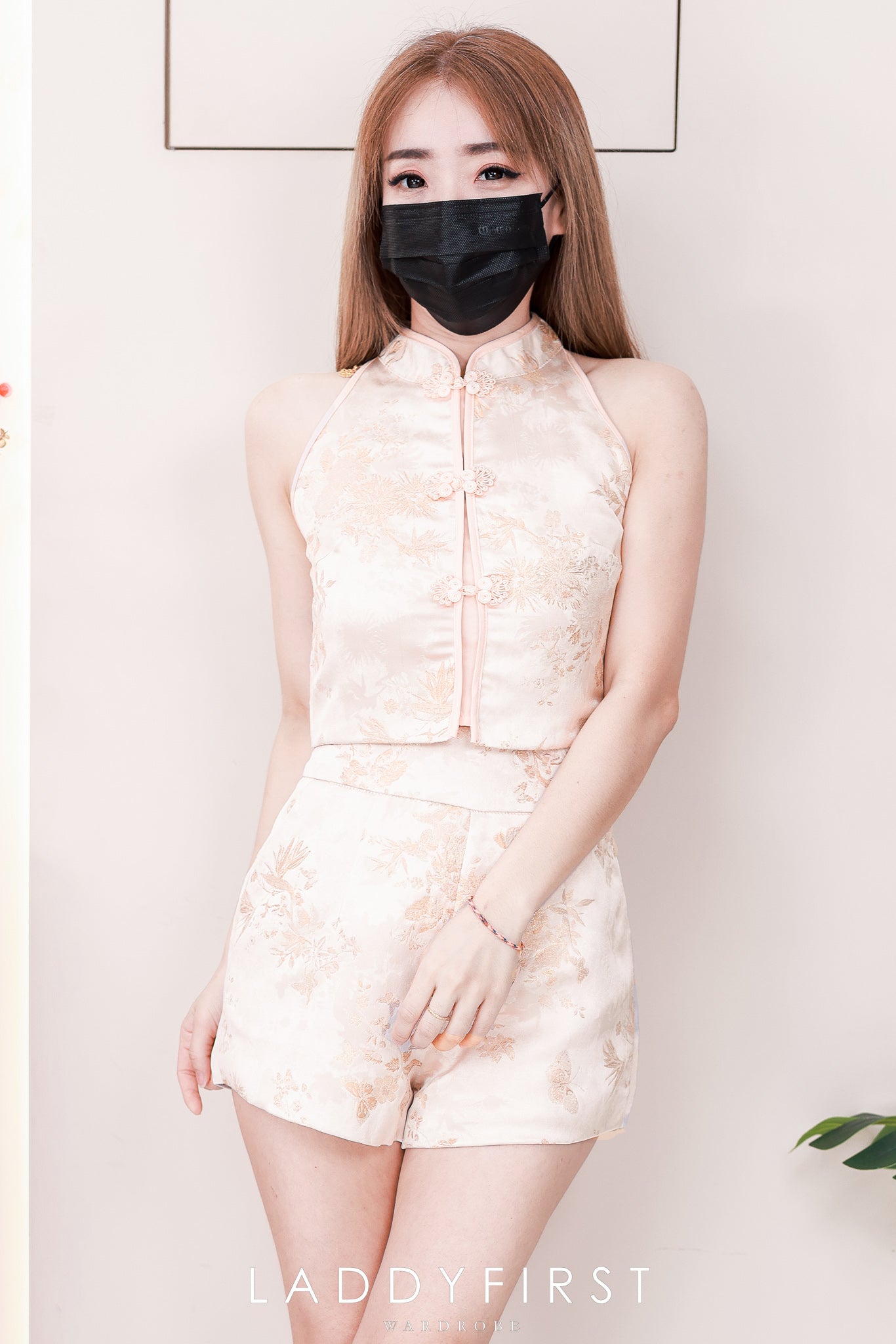 【SS21820 / 37606】高品质两件式气质新中式国风提花旗袍套装 中国结CUT IN旗袍上衣➕提花高腰短裤，有口袋 ❤️❤️