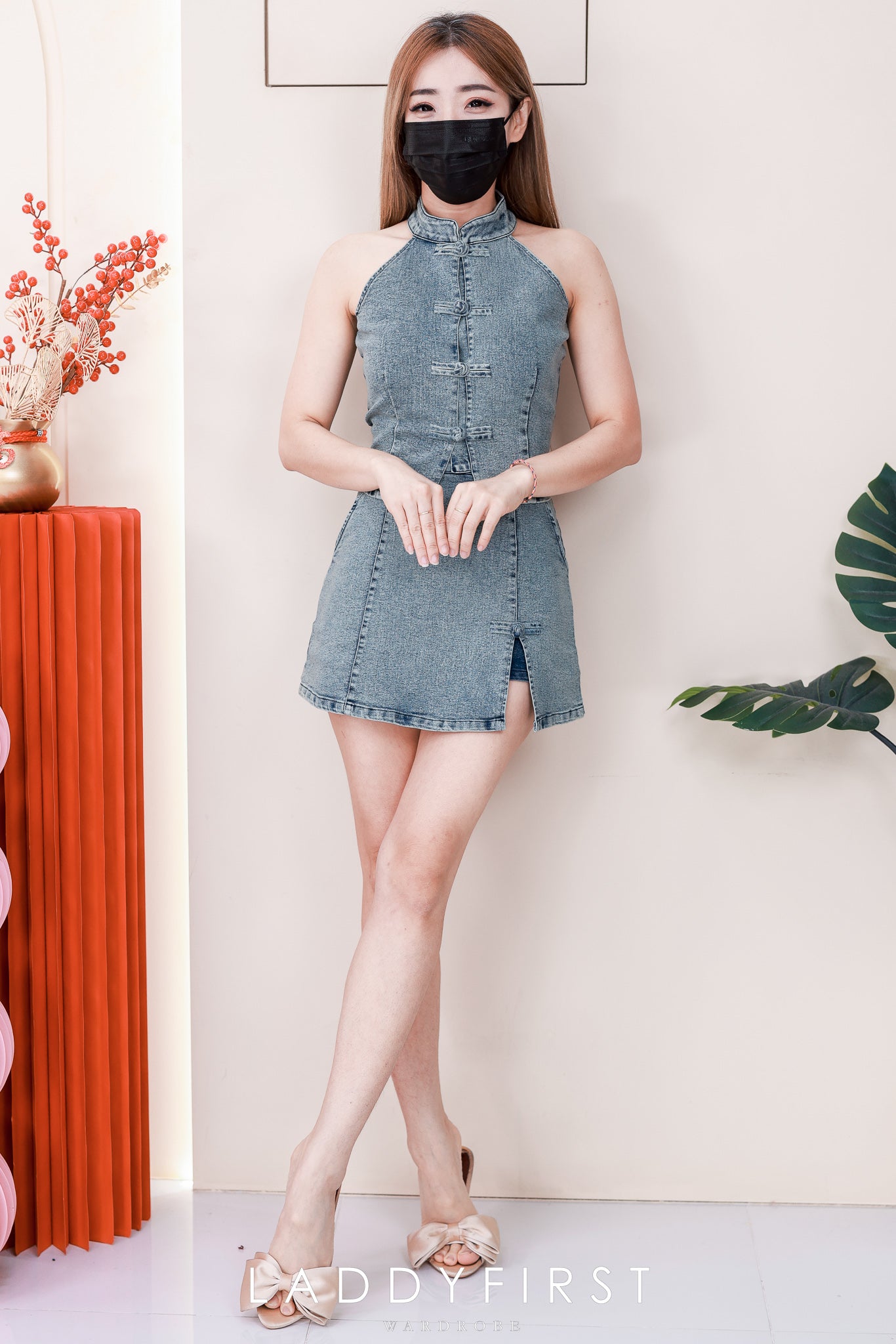 【SS2637】高品质两件式雪花牛仔弹力旗袍套装 CUT IN 无袖旗袍上衣➕高腰牛仔百搭裤裙，有口袋 ❤️❤️