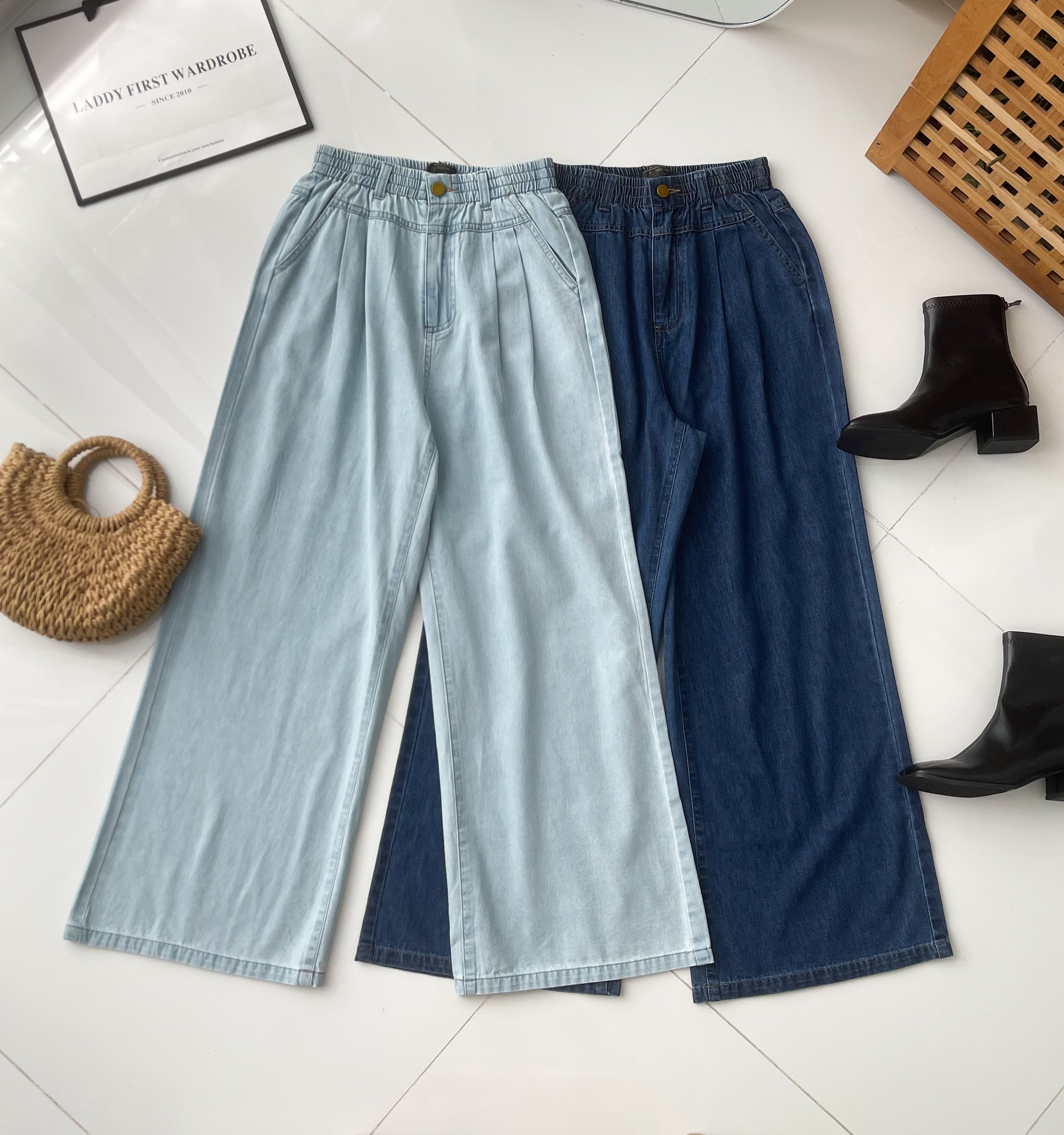 【L21215】【补厂家现货⚡⚡】高品质气质感复古风阔腿宽脚直筒牛仔长裤，有口袋 ❤️❤️