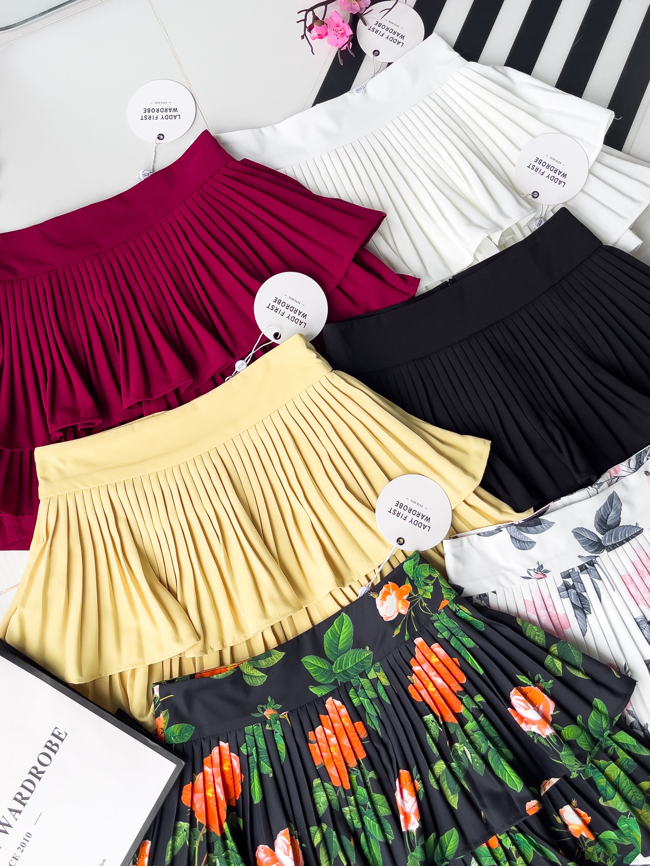 【S68135】【LFW独家小圆饼】【直播间搭配】双层蛋糕百褶荷叶边高腰显瘦西装裙子，内层防走光短裤 ❤️❤️ 【C-R3-C5】