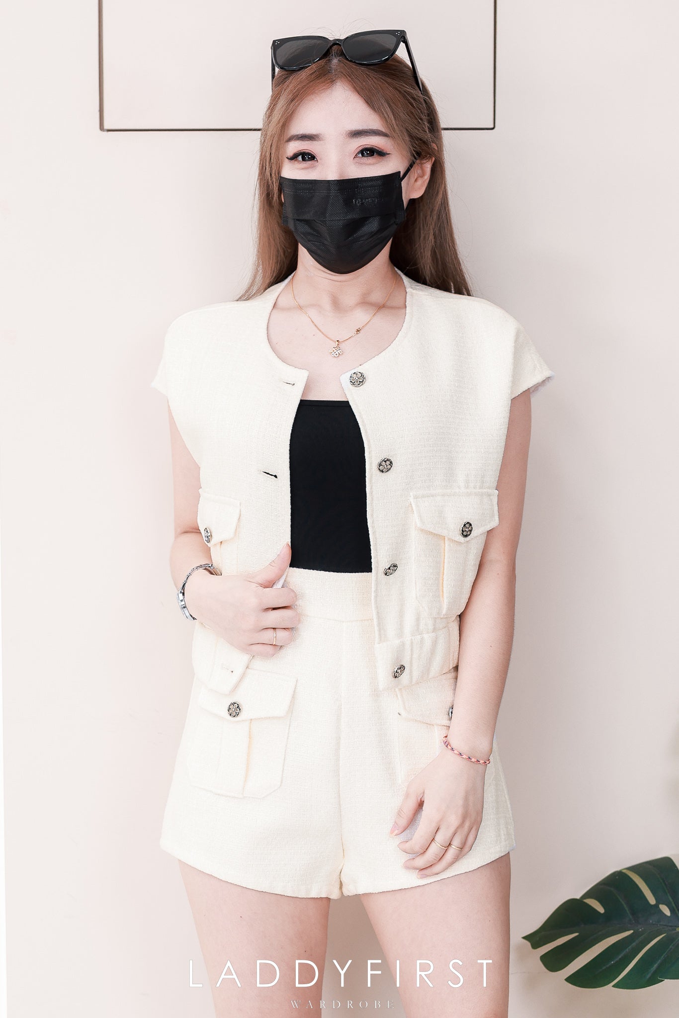 【SS3509】🧧 宠粉福利回馈 🧧 【LFW独家小圆饼】高品质两件式简约时尚小香风套装 小香风出袖上衣➕小香风高腰百搭短裤，有口袋 ❤️❤️