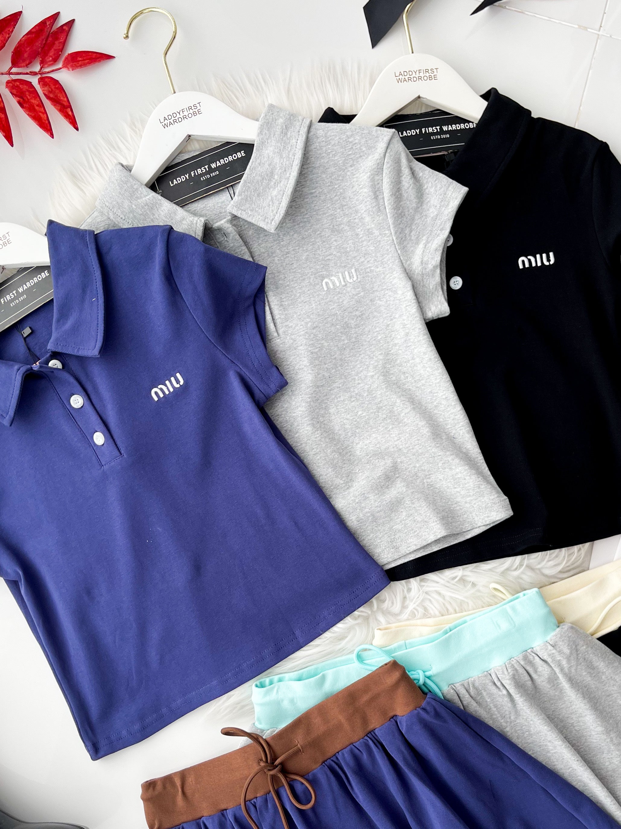 【SS110890】高品质两件式纯棉弹力休闲套装 纯棉Polo领短袖上衣➕松紧腰高腰裙子，内层有里布短裤 ❤️❤️