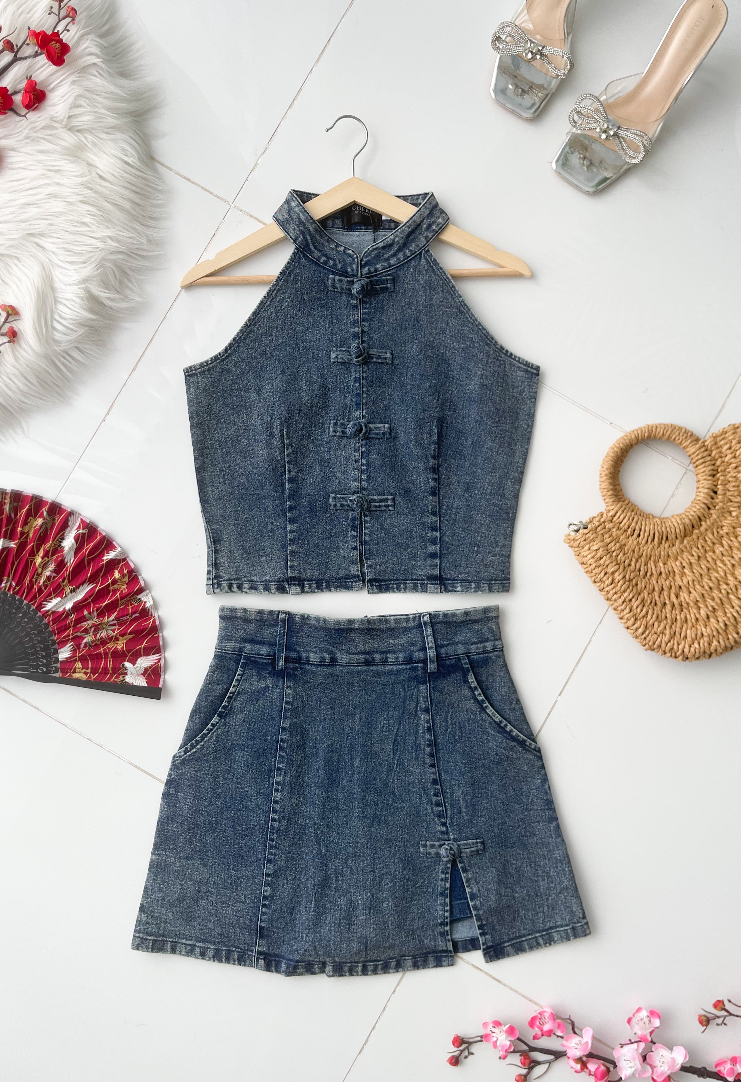 【SS2637】高品质两件式雪花牛仔弹力旗袍套装 CUT IN 无袖旗袍上衣➕高腰牛仔百搭裤裙，有口袋 ❤️❤️