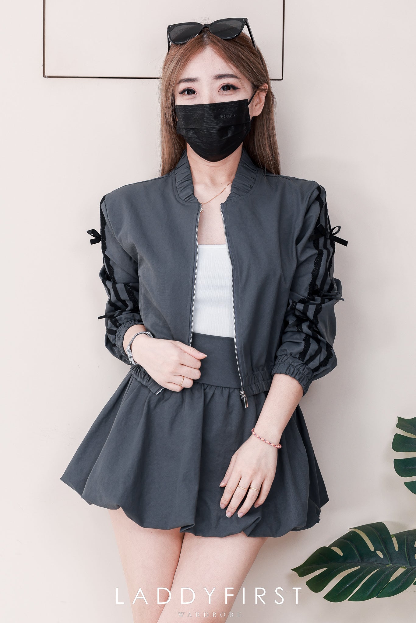 【SS110984】【补厂家现货⚡⚡】高品质两件式拉线设计休闲套装 宽松长袖外套➕ 前后裙内层有里裤高腰百搭花苞裤裙❤️❤️