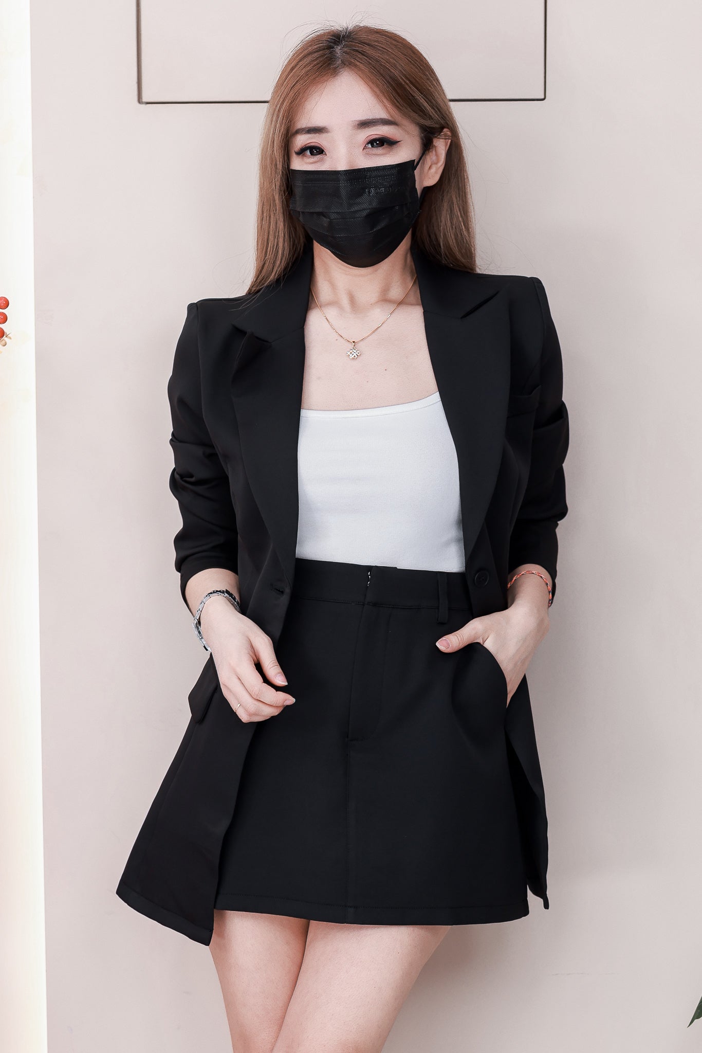 【SS20859】高品质两件式韩式西装时尚套装 西装翻领长袖上衣/外套➕A字西装高腰百搭裙子，内层有里布短裤，有口袋 ❤️❤️