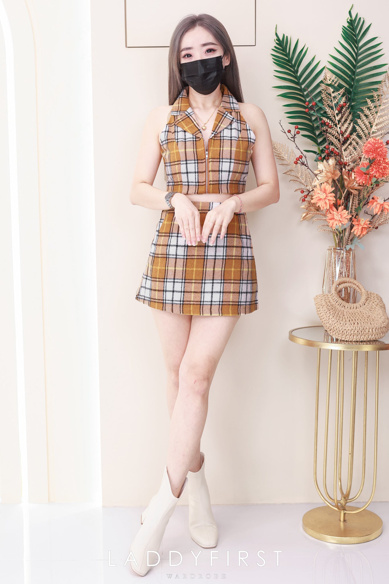 【SS121479】高品质两件式雪尼尔棉质法式格子马甲式套装 马甲式翻领上衣➕A字高腰百搭裙子，内层有安全裤，有口袋 ❤️❤️