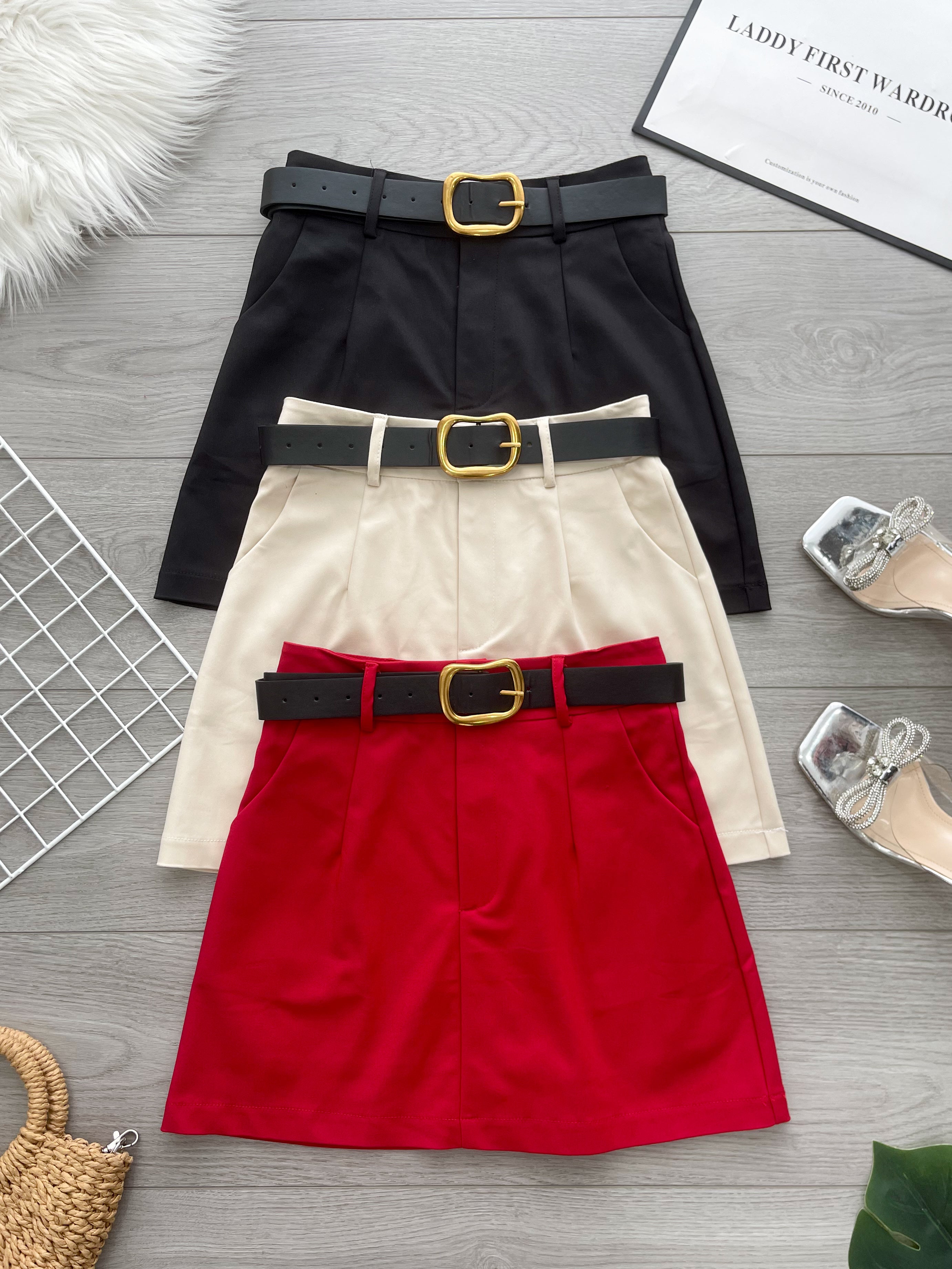 【S82794】高品质显腰显瘦简约西装A字高腰百搭裙子，内层有里布短裤，配送腰带有口袋 ❤️❤️