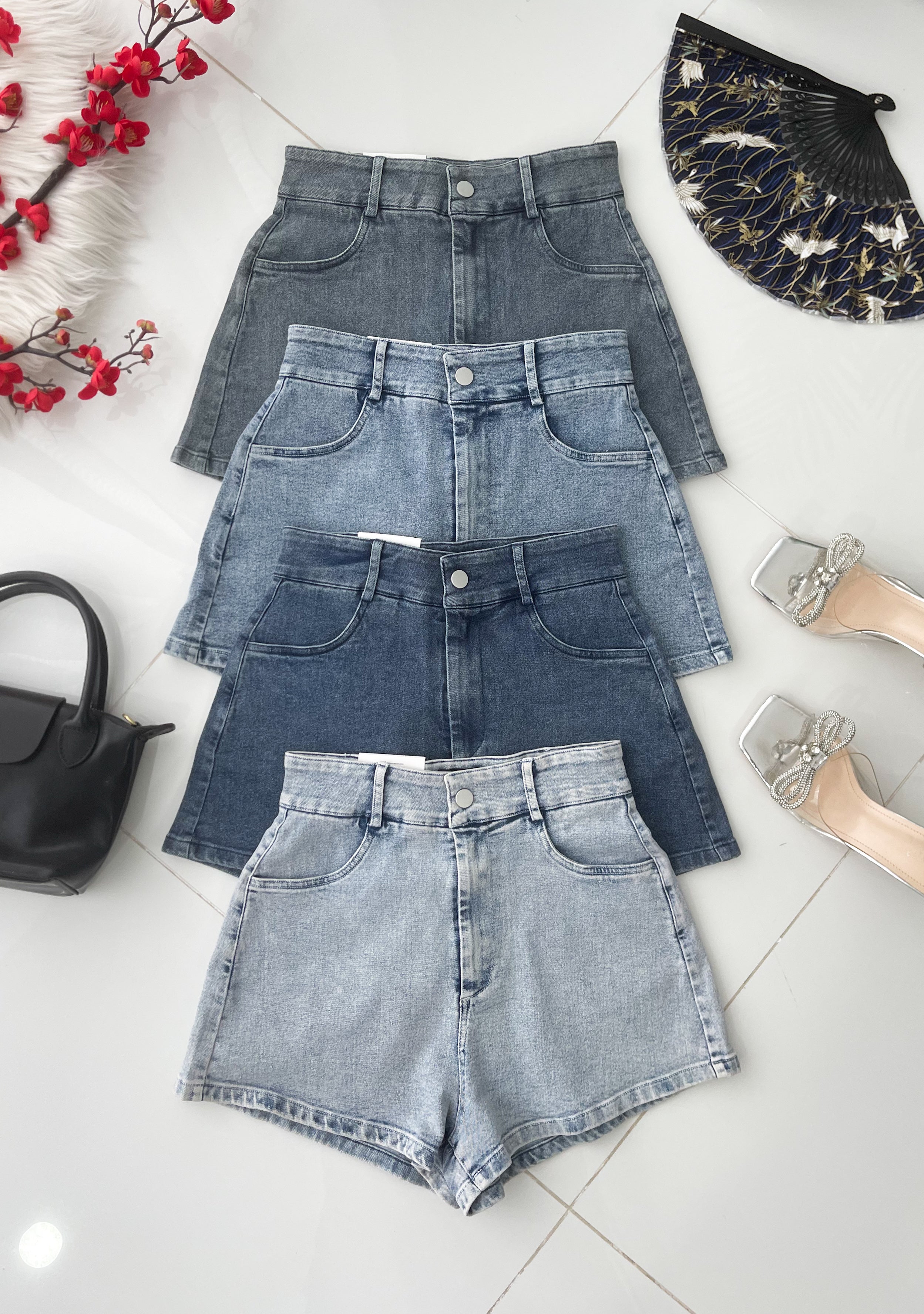 【S5776】高品质COTTON JEANS日常简约款牛仔高腰百搭短裤，有口袋 ❤️❤️