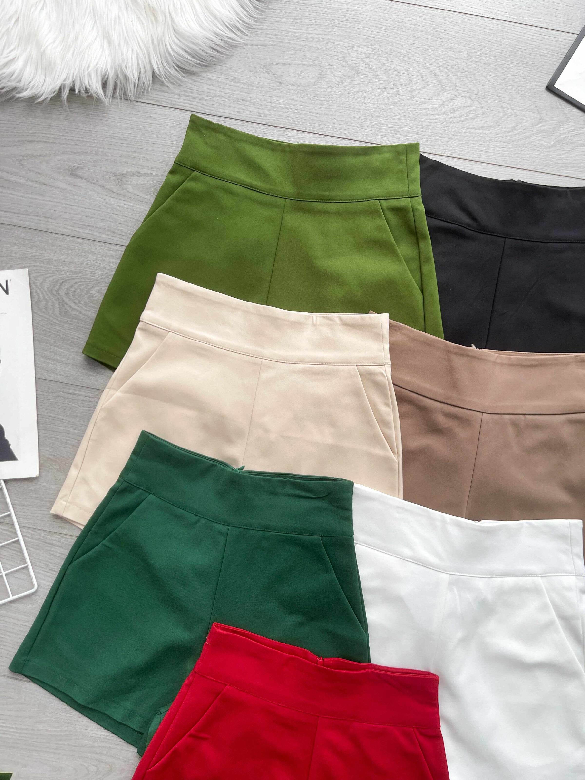 【S7885】【网站福利款✨】独家爆款【万能爸爸】西装高腰百搭短裤，后中拉链有口袋【B-R2-C6】